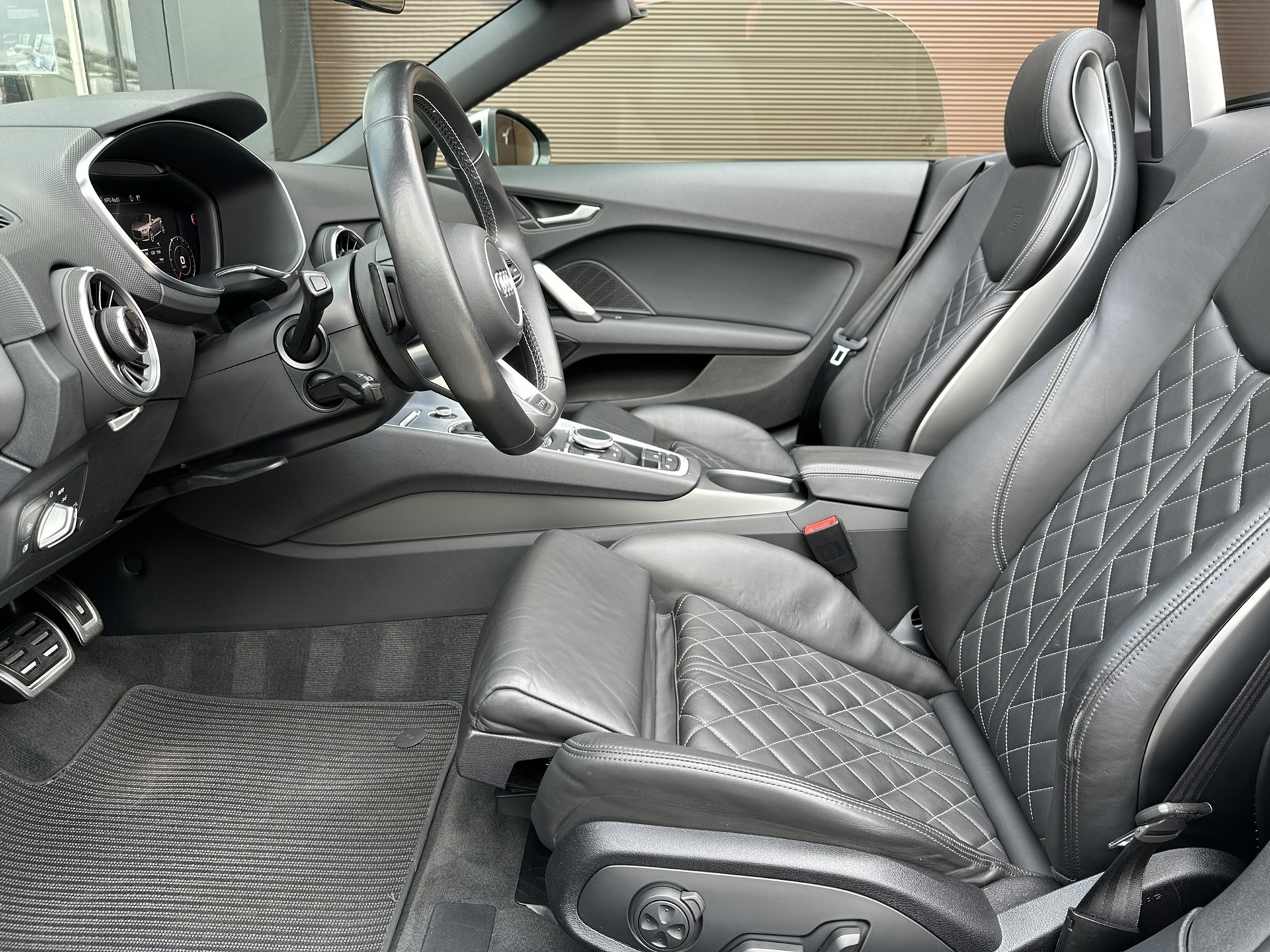 Foto van Audi TTS Roadster