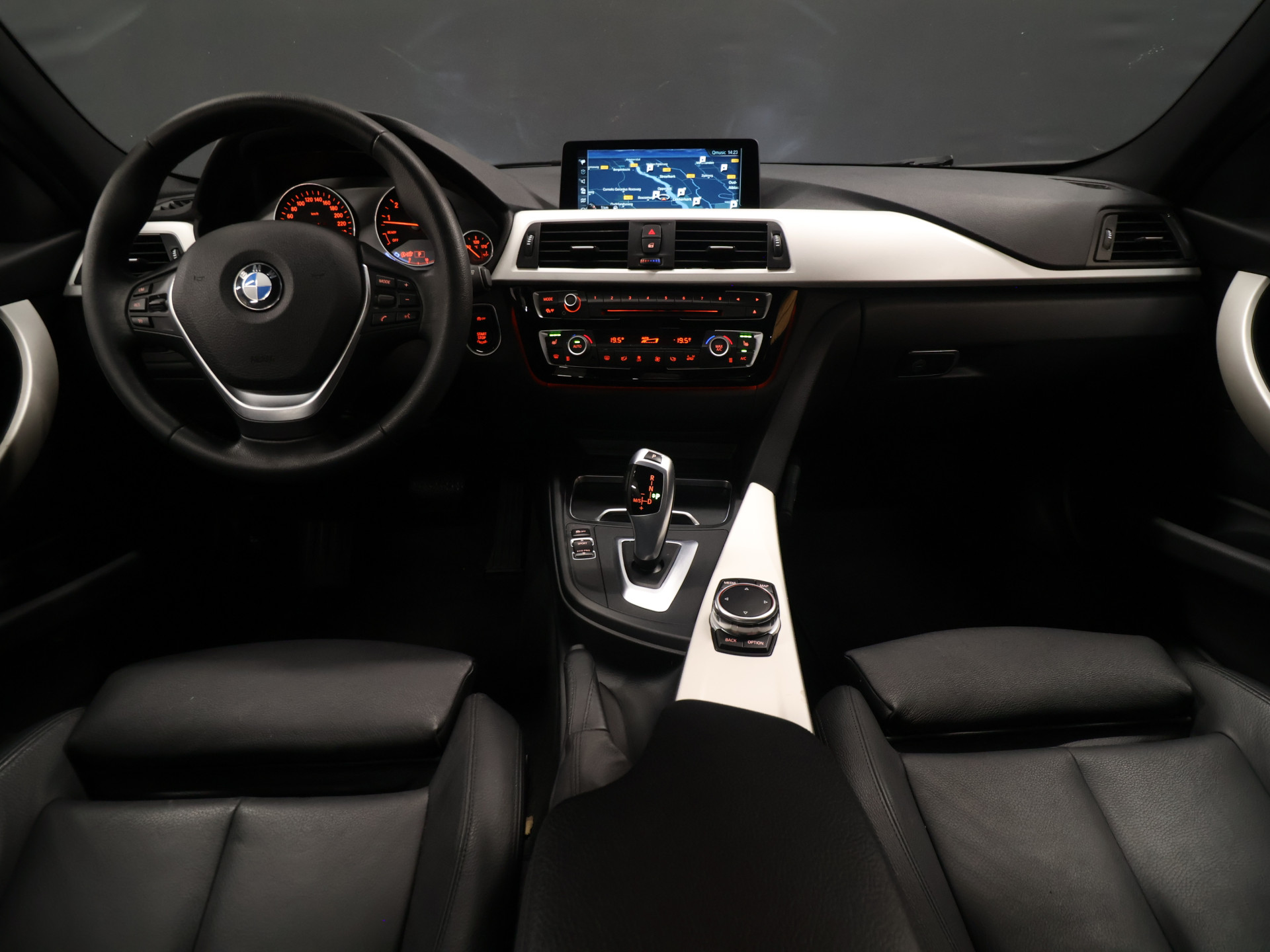 Foto van BMW 320i