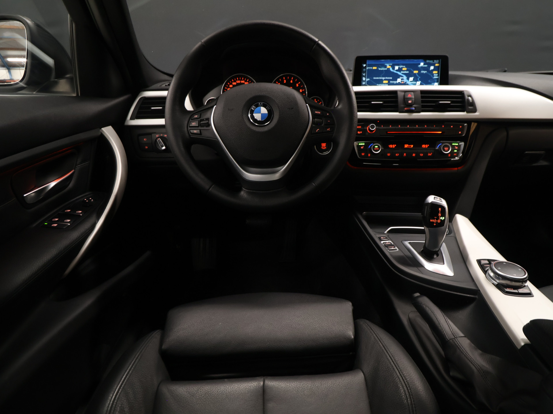 Foto van BMW 320i