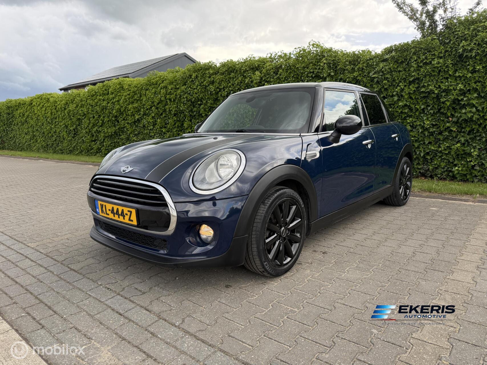 Mini Cooper 1.5 Cooper Business 2016 - voorkant