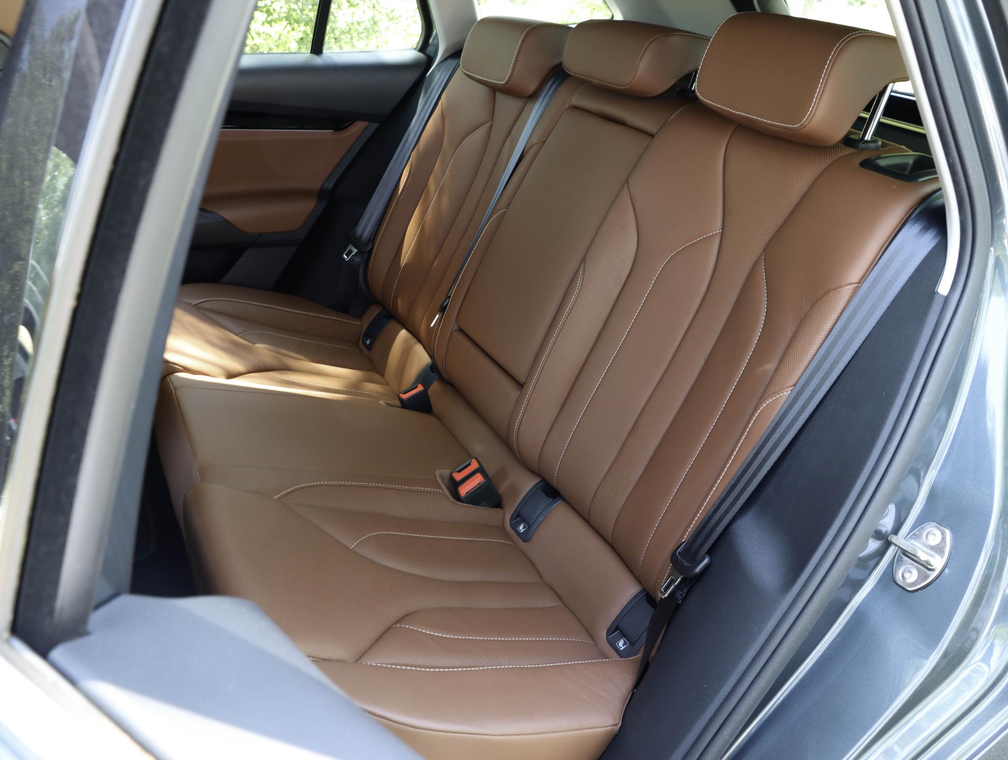 Foto van Skoda Enyaq 80