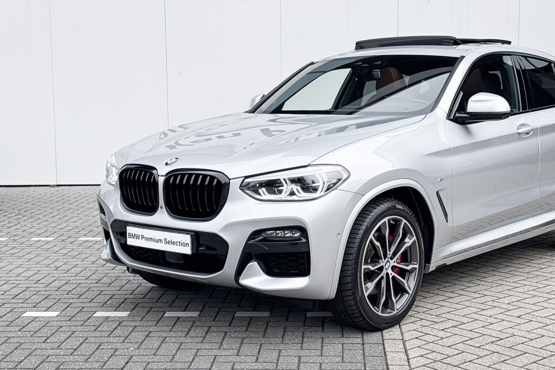 Foto van BMW X4 Xdrive30i