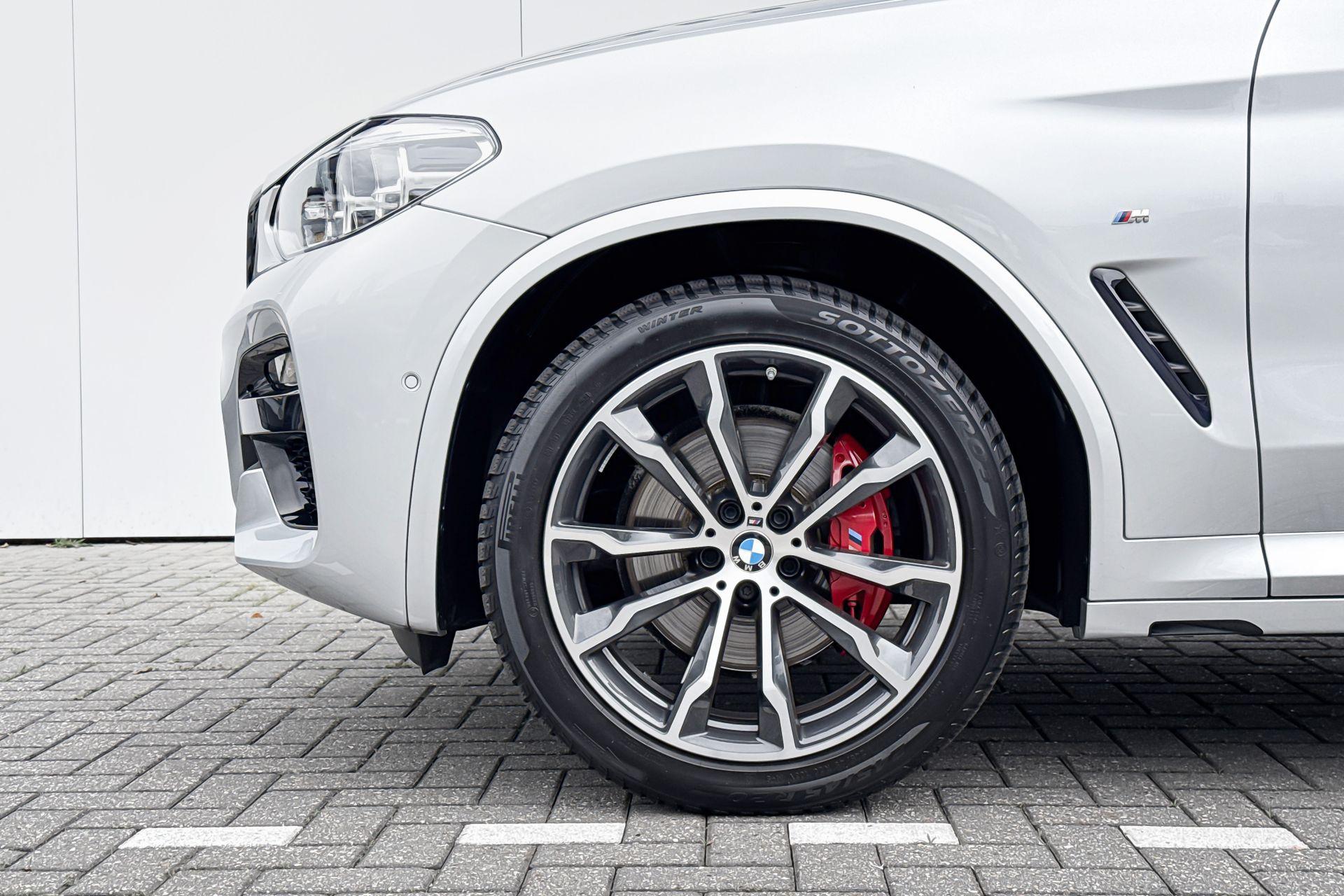 Foto van BMW X4 Xdrive30i