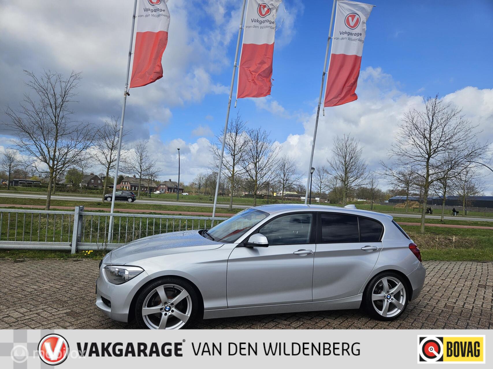 BMW 1er Reihe 116i 2012 - voorkant