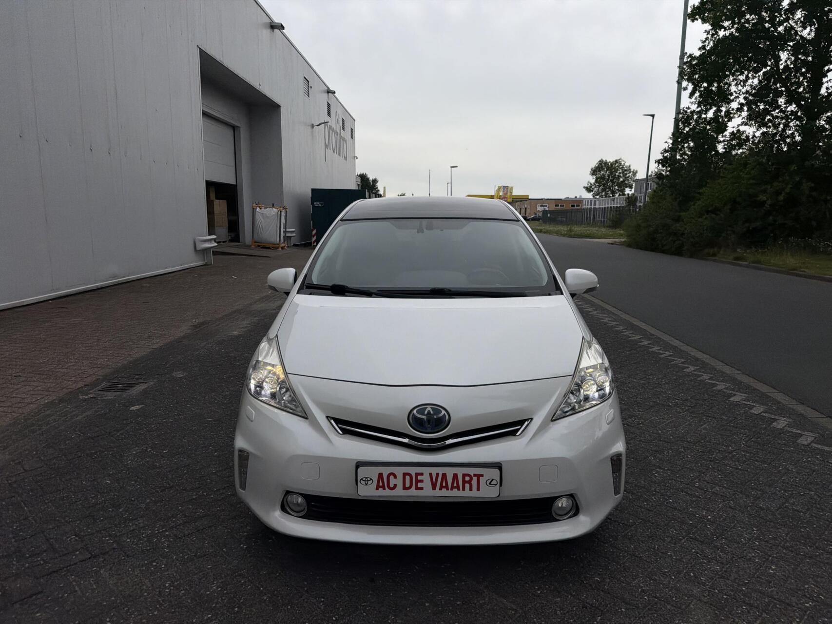 Toyota Toyota Prius Plus 1.8 Dynamic Business - LEER/PANO/CAM/NAP 2012 - voorkant