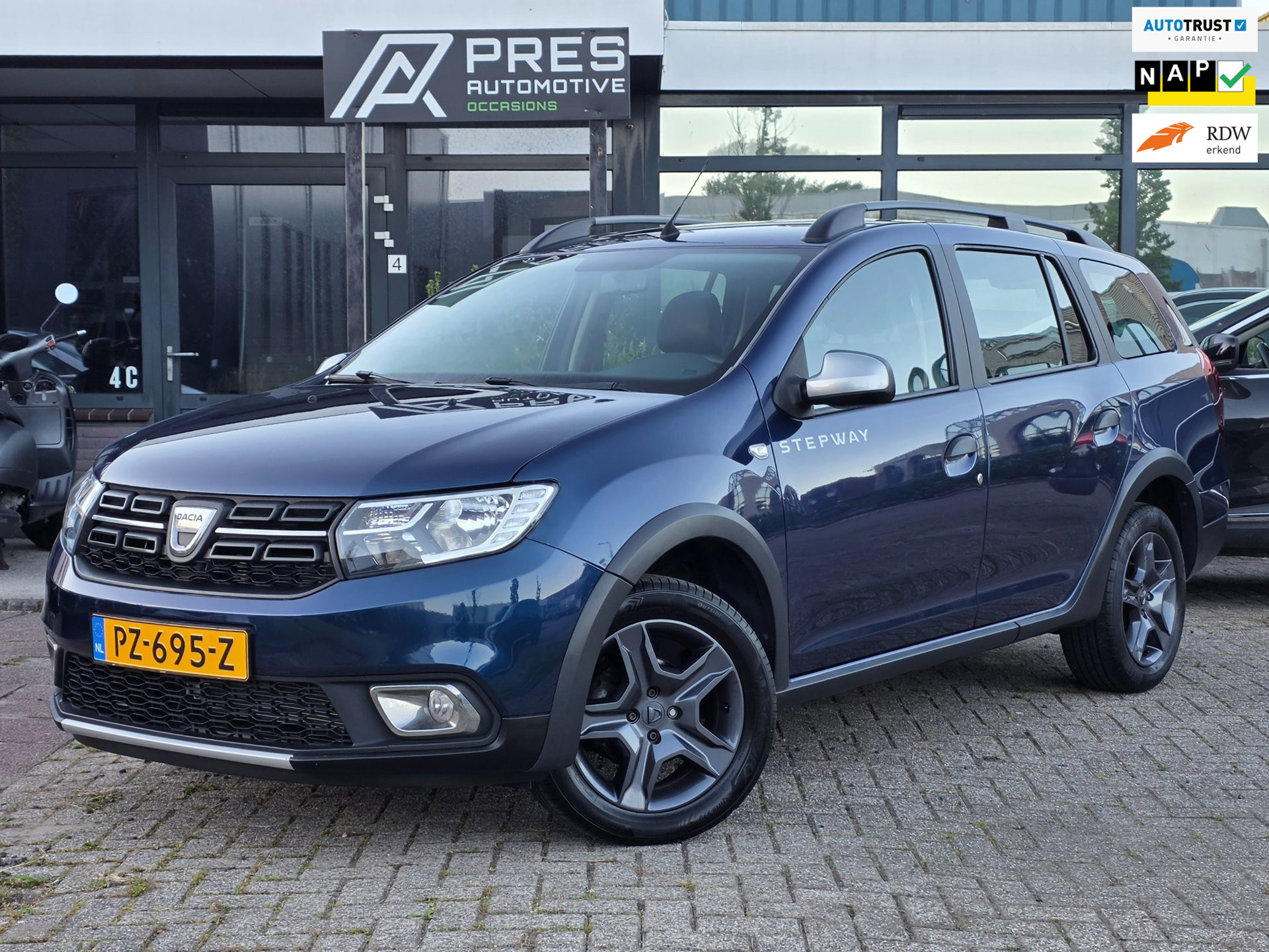 Dacia Logan 0.9 TCe Stepway |AIRCO|CRUISE|NAVI|CAMERA 2017 - voorkant