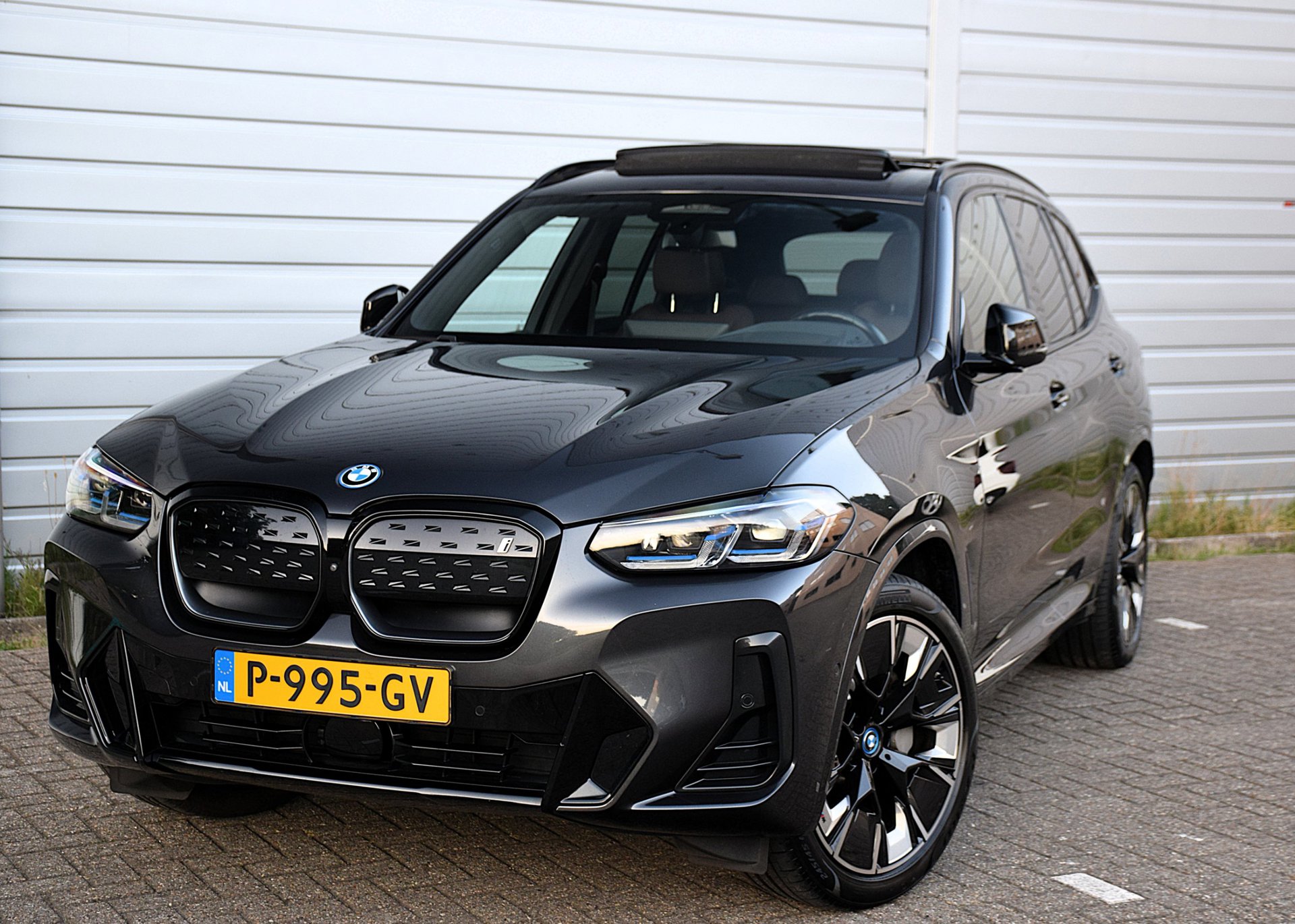 Foto van BMW Ix3