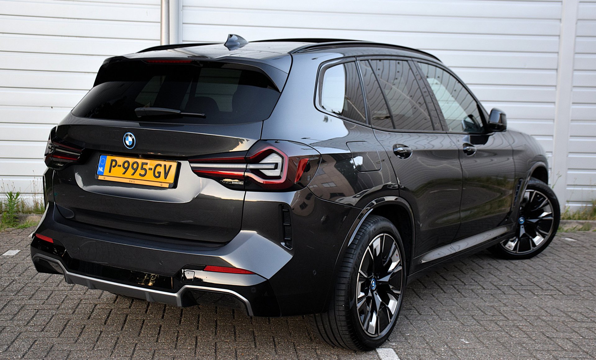 Foto van BMW Ix3