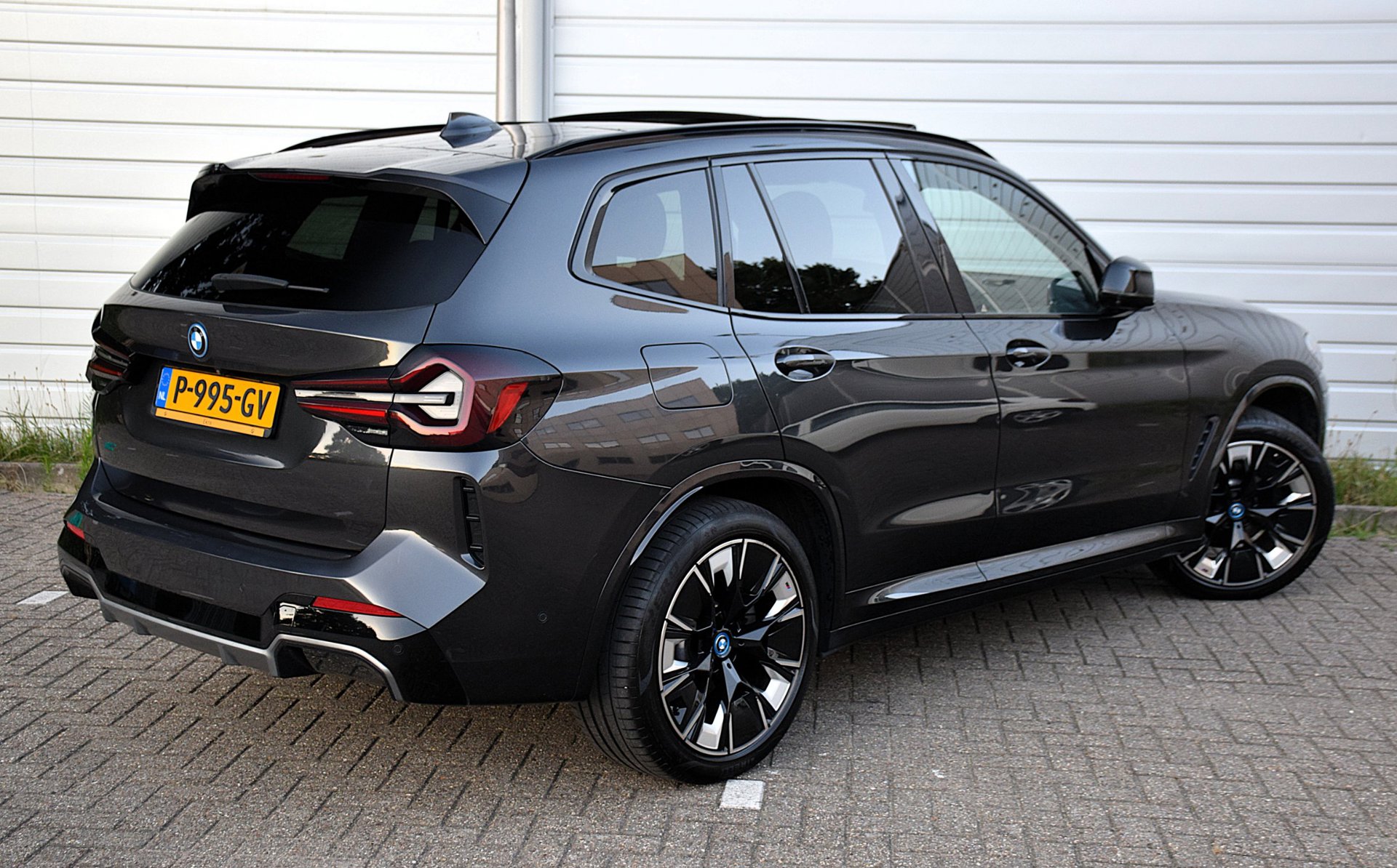 Foto van BMW Ix3