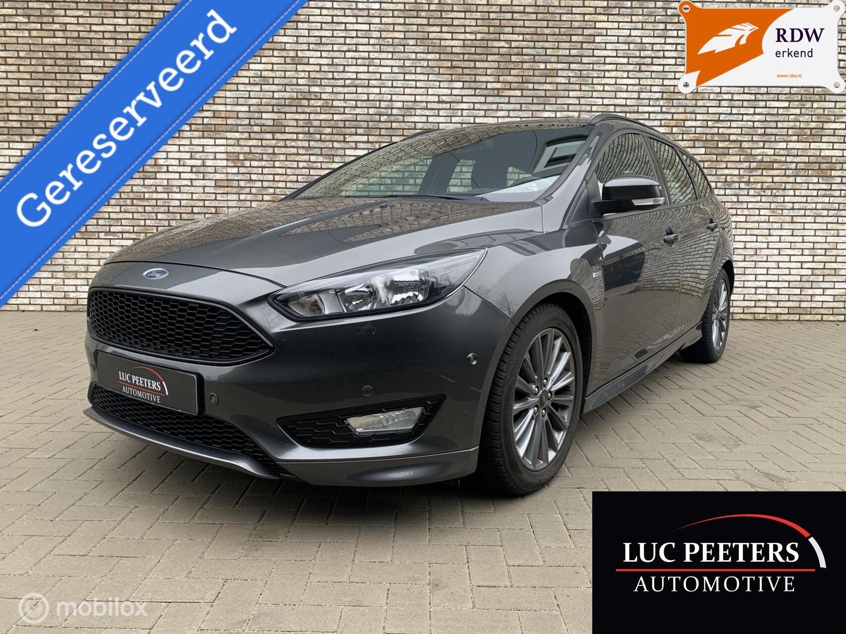 Ford Focus 1.0 ST-Line/NAP/2EIG/DEALEROH/DISTRIBUTIEVV! 2017 - voorkant