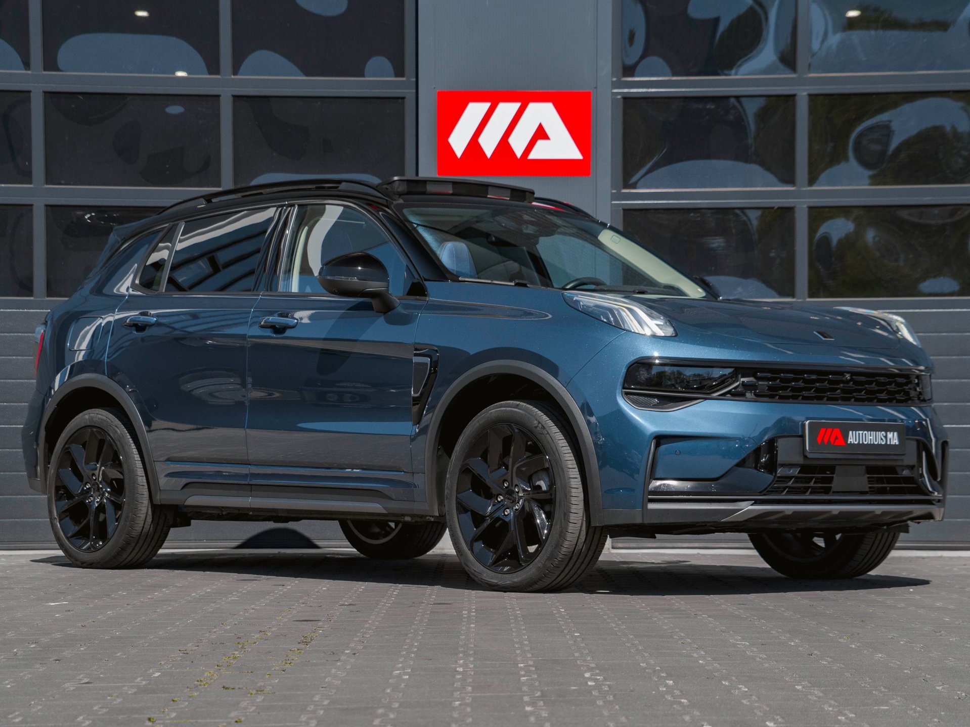 Foto van Lynk&co LYNK & Co 01