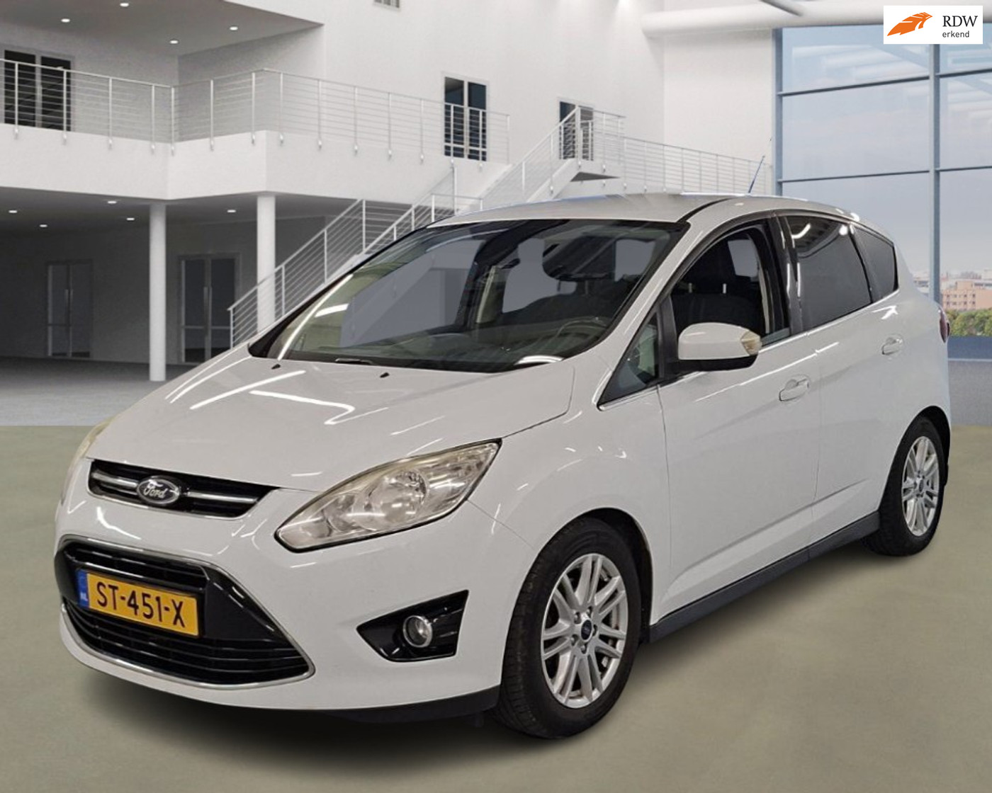 Ford C-max 1.0 Ambiente NAVI PSENSOR CRUISE 2 X SLEUTELS 2014 - voorkant
