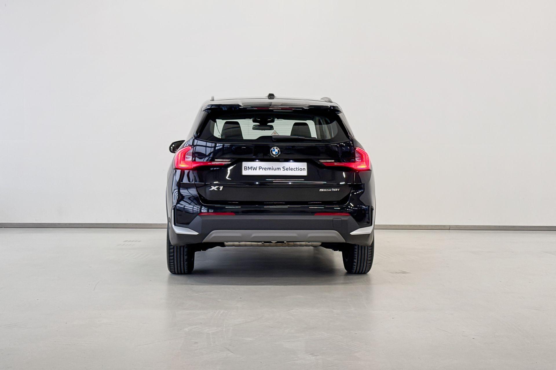 Foto van BMW X1 Sdrive18i