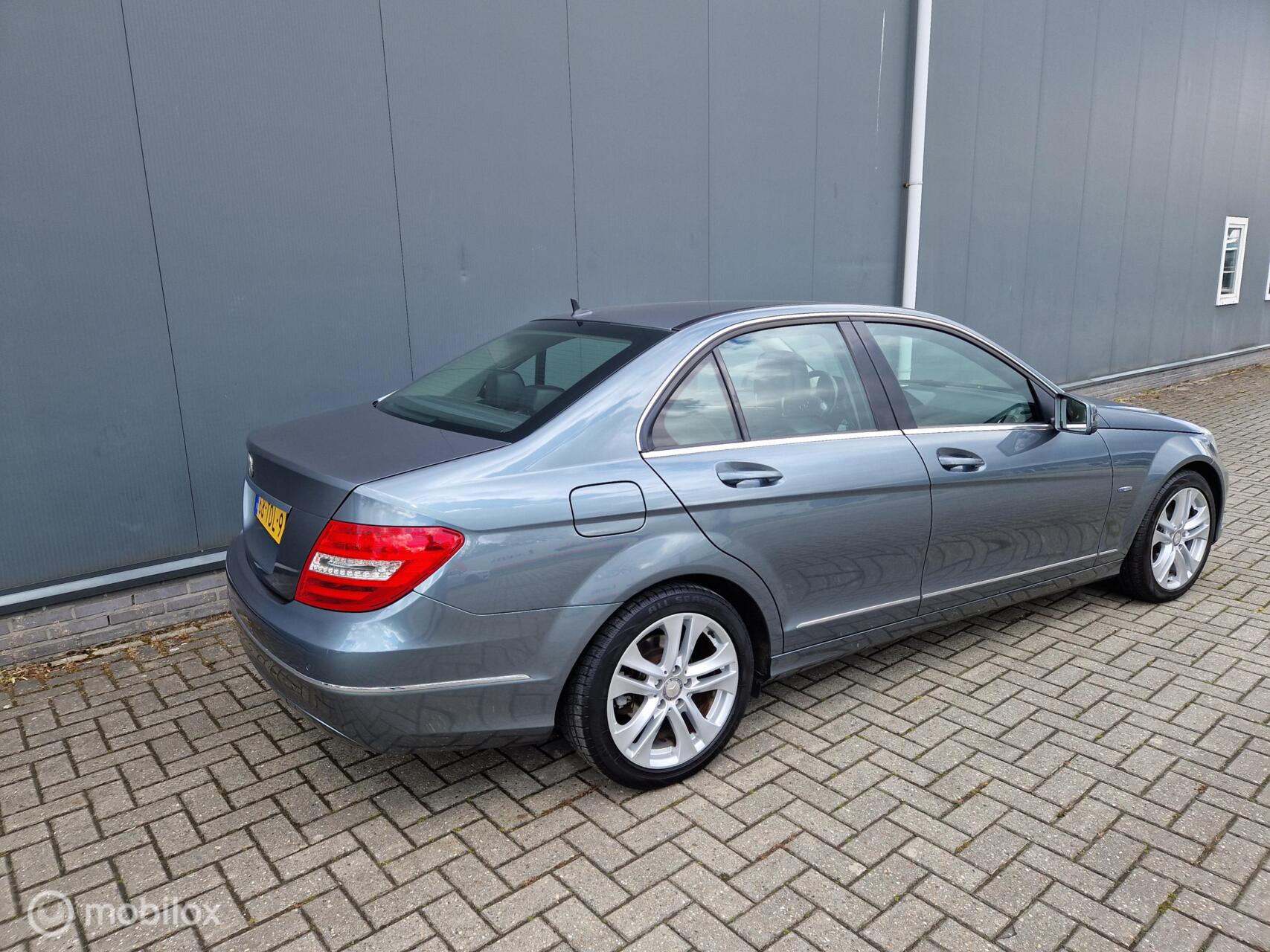 Foto van Mercedes-Benz C 180