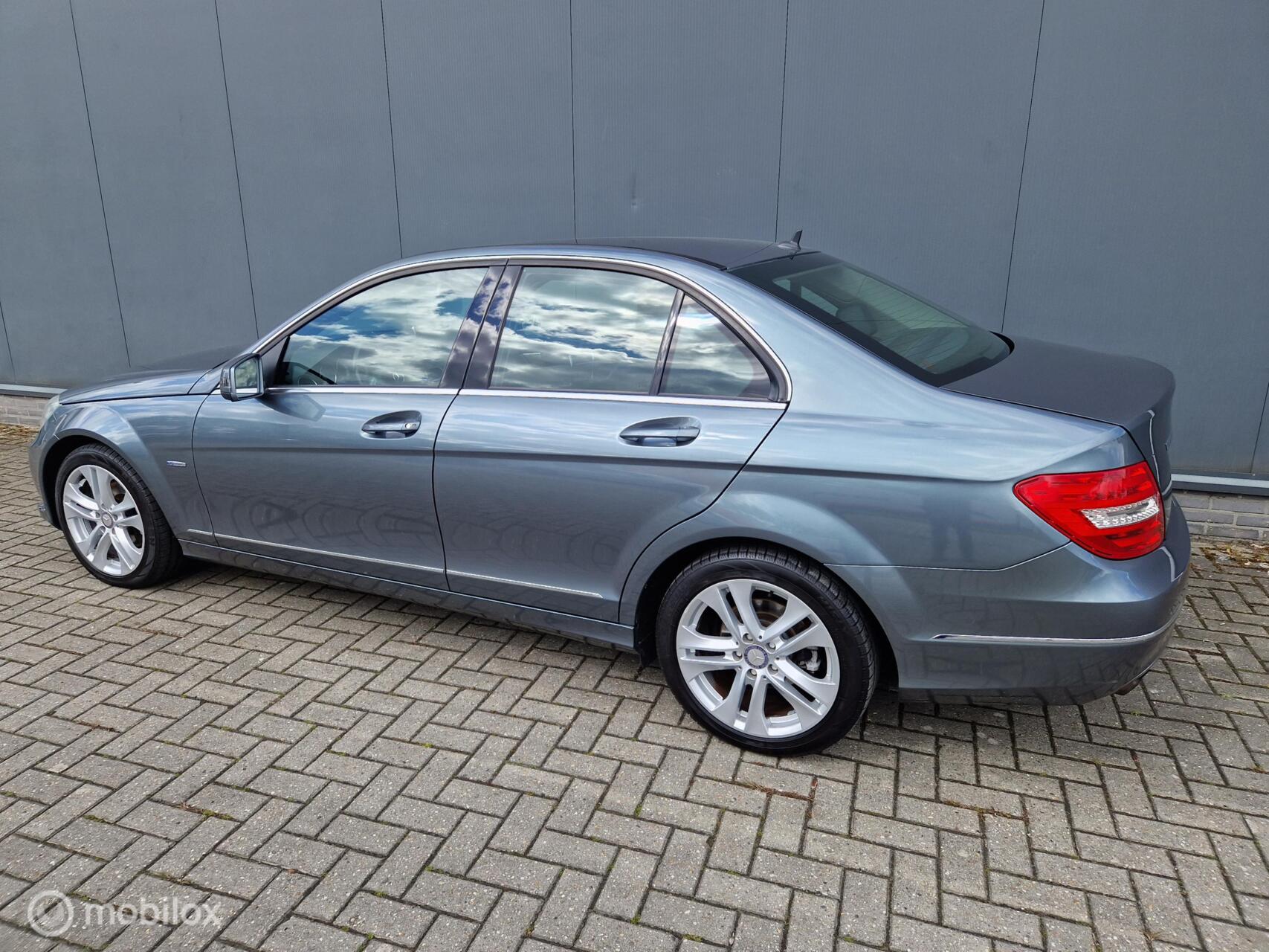 Foto van Mercedes-Benz C 180