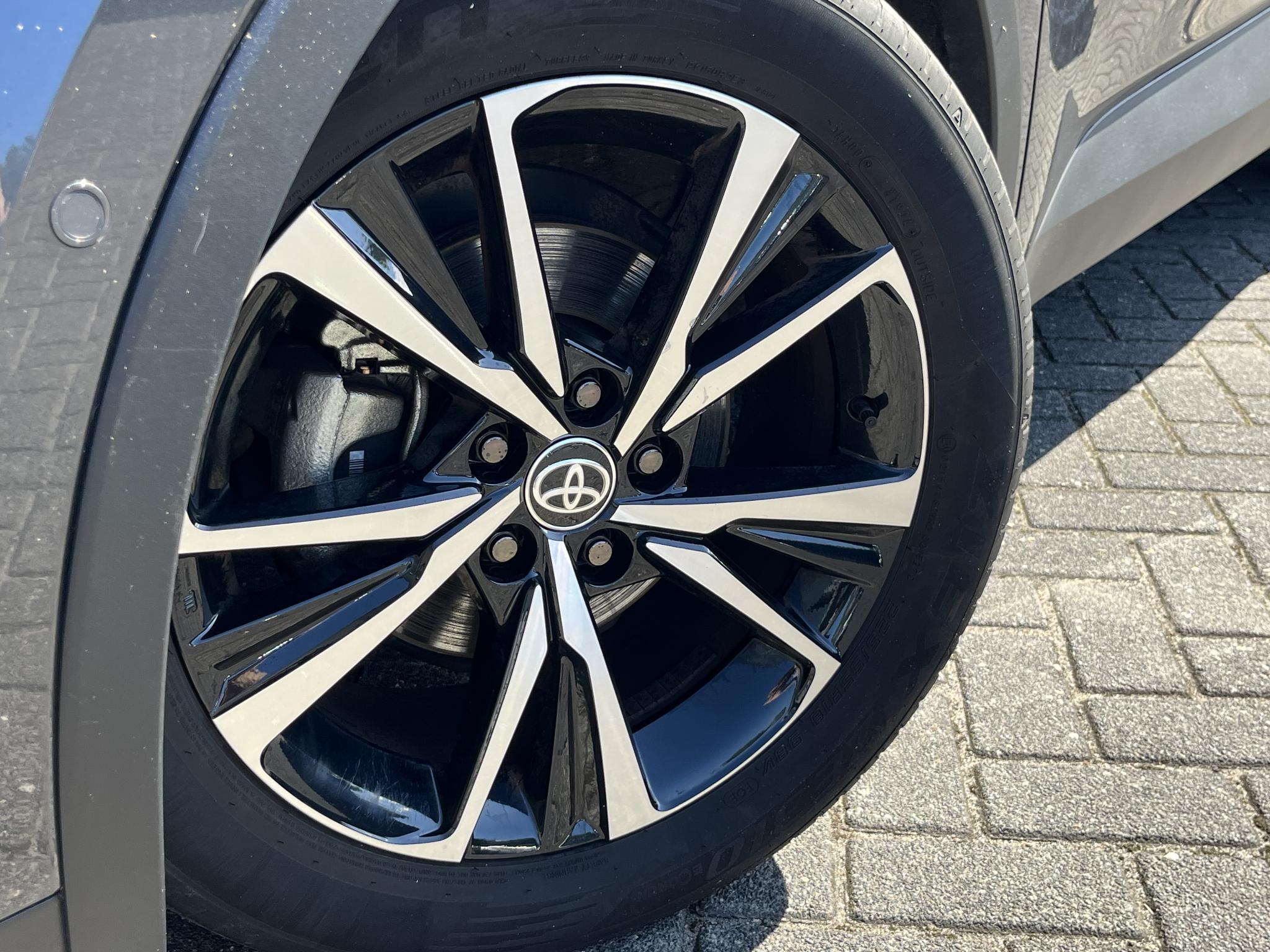 Foto van Toyota Toyota C-hr