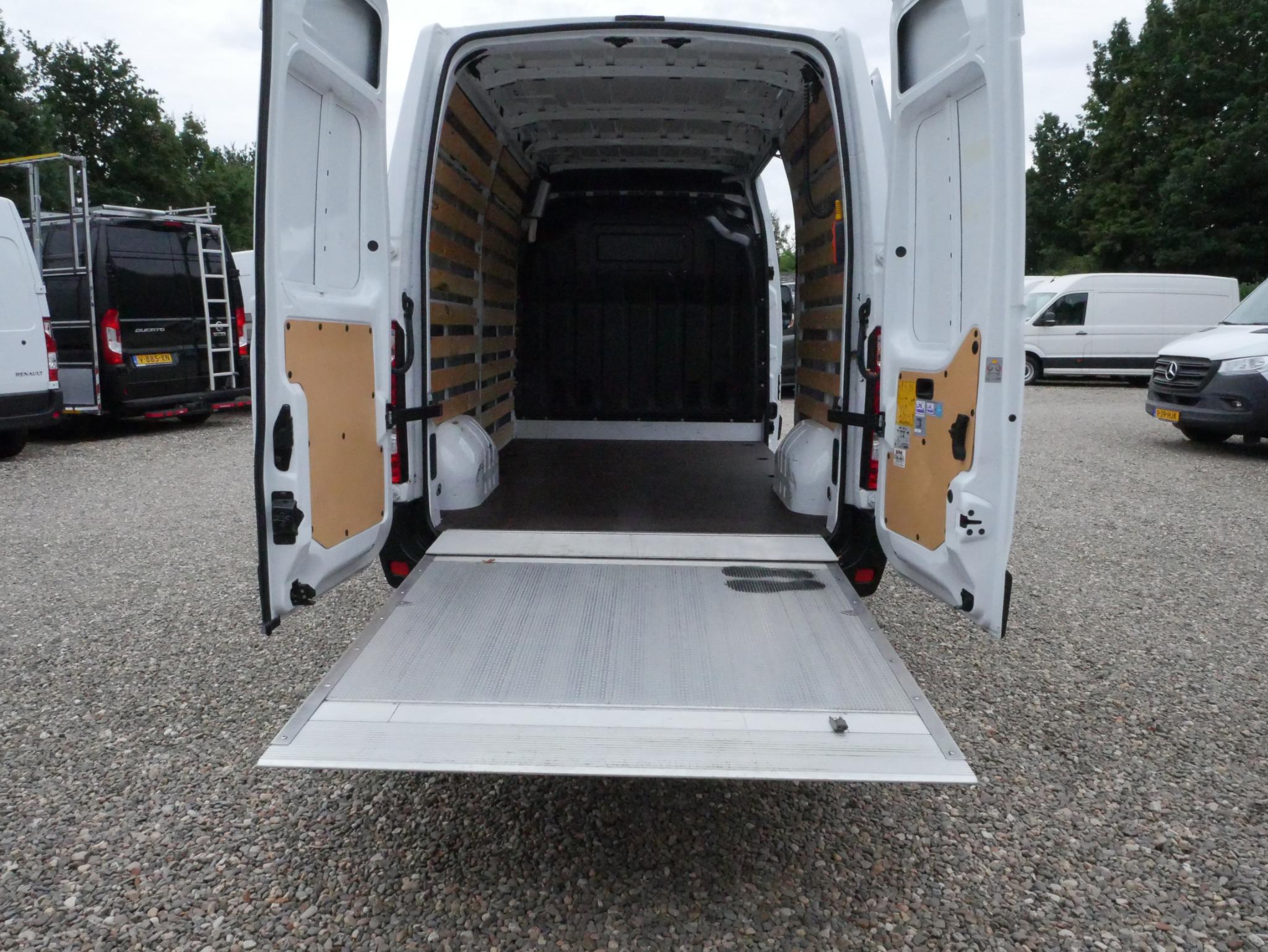 Foto van Opel Movano