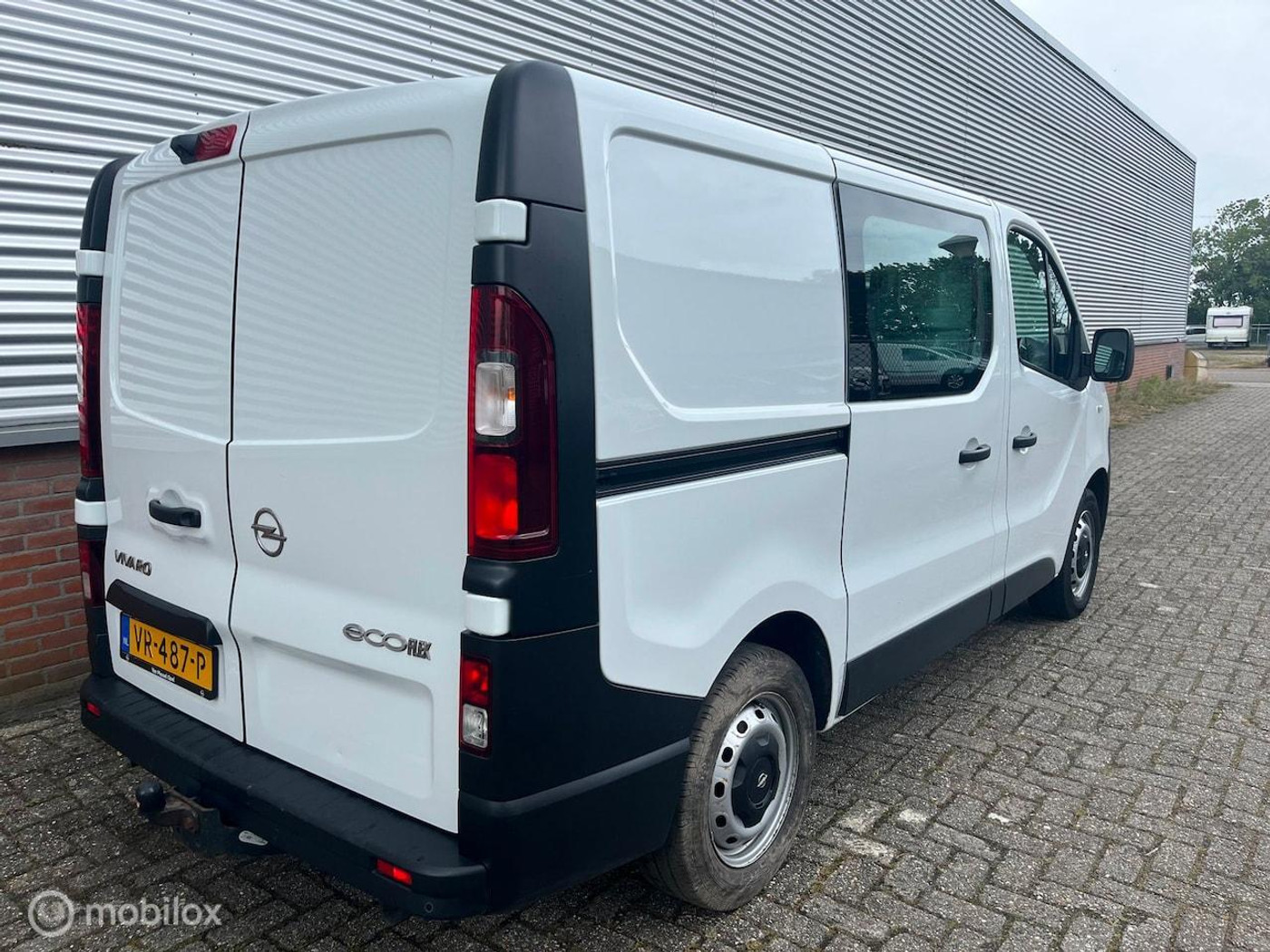 Foto van Opel Vivaro-b