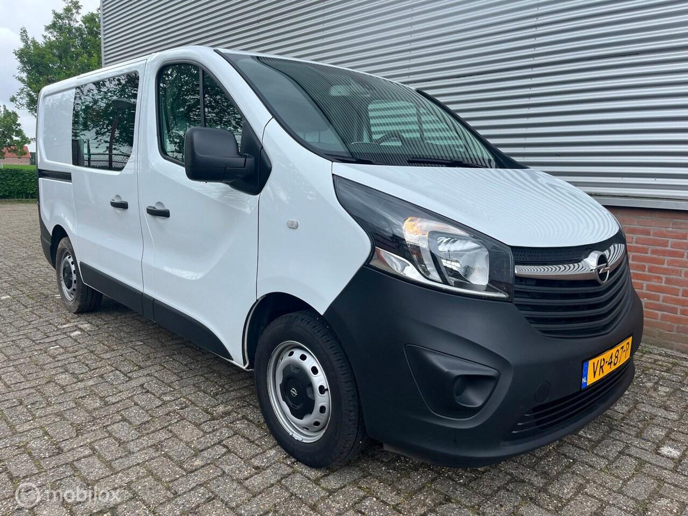 Foto van Opel Vivaro-b
