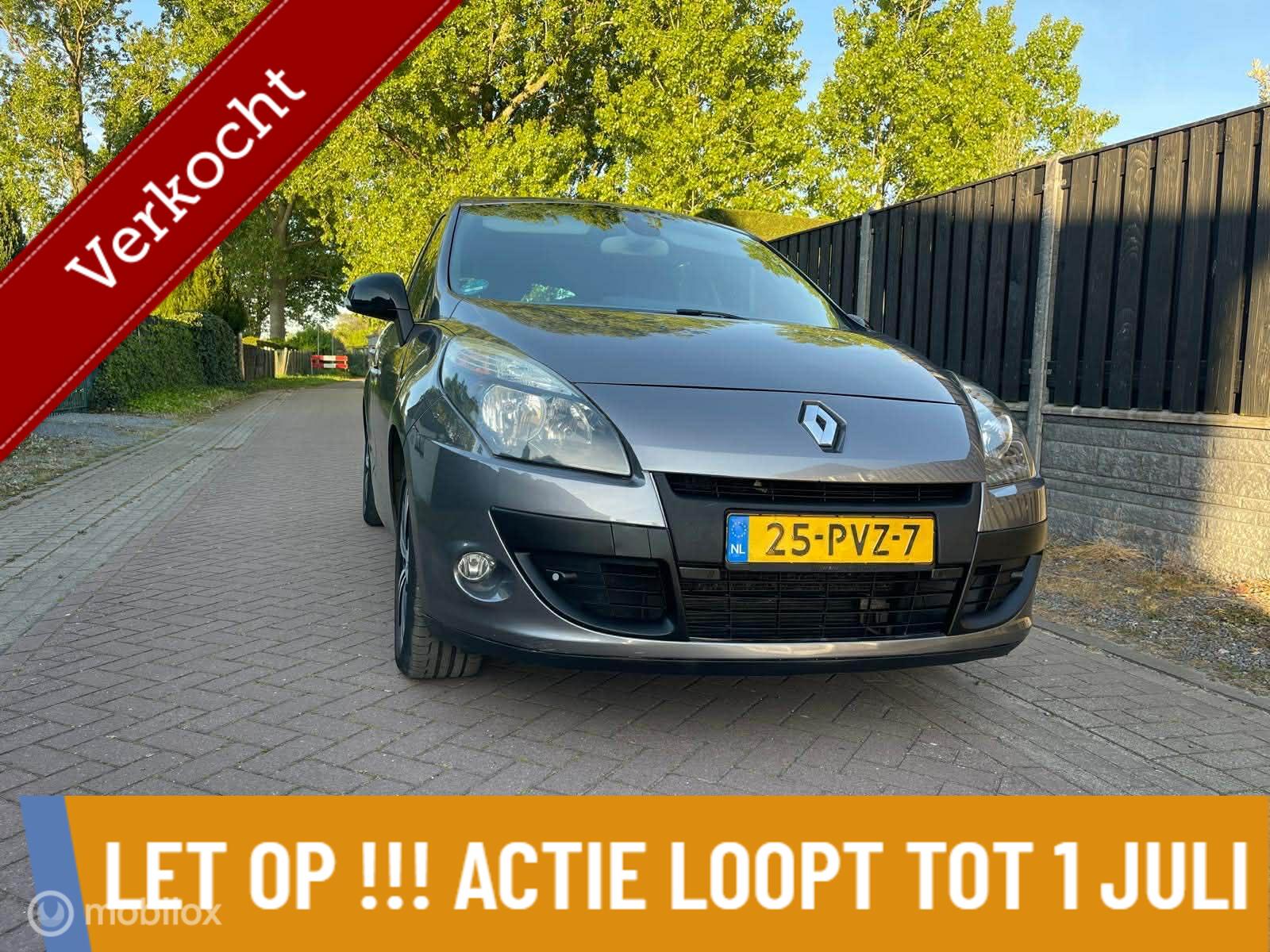 Renault Megane Scenic 2.0 Bose 2011 - voorkant