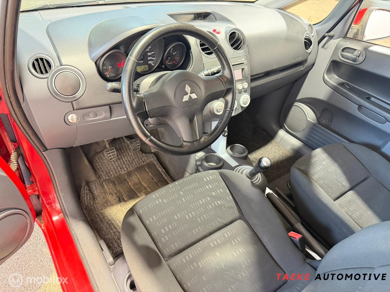 Foto van Mitsubishi Mitsubishi Colt