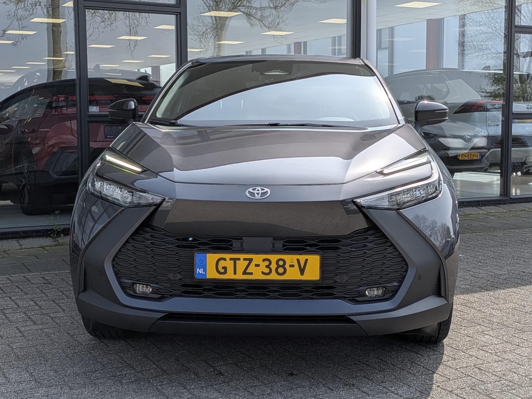 Foto van Toyota Toyota C-hr