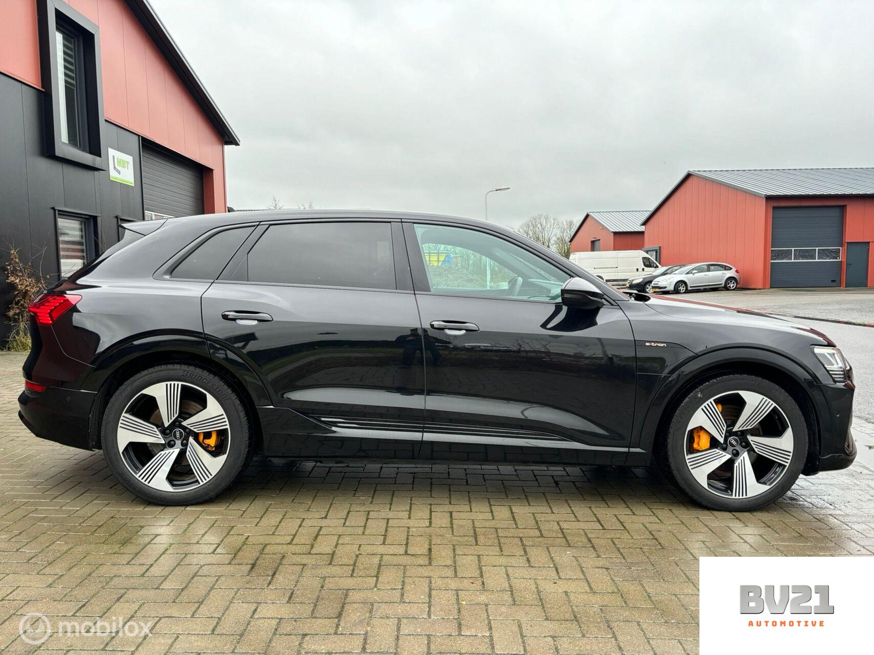 Audi E-tron 55 quattro S edition 95 kWh 2021 - voorkant
