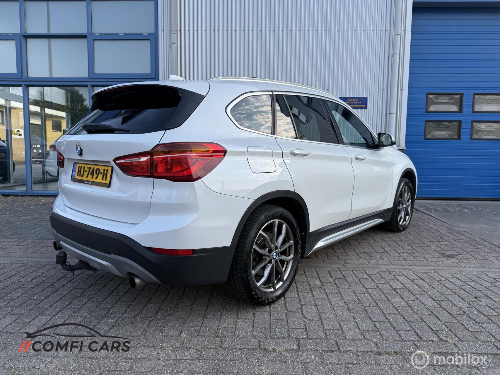 Foto van BMW X1 Sdrive20i