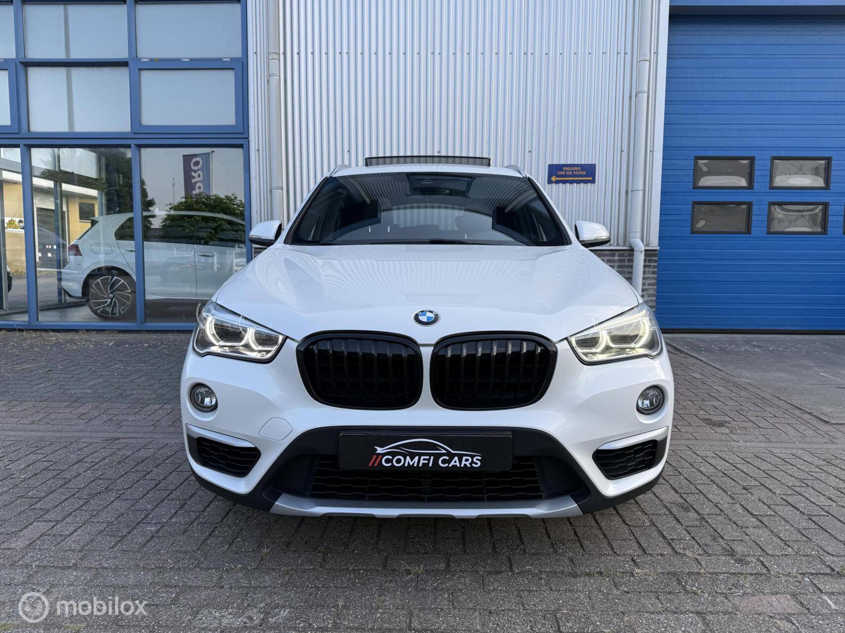 Foto van BMW X1 Sdrive20i