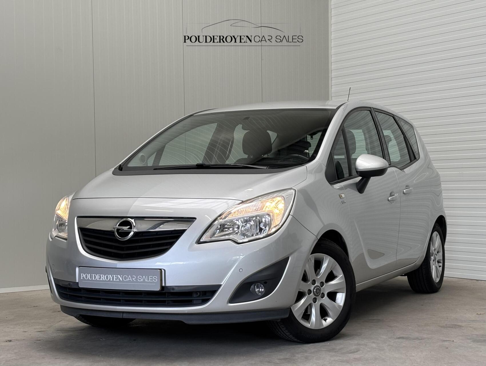 Opel Meriva 1.4 Turbo Cosmo Automaat / Nwe distributieketting / Airco / Trekhaak / Volledige historie! 2013 - voorkant