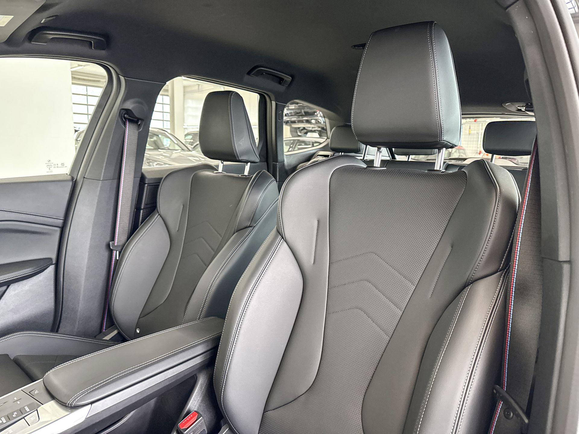 Foto van BMW Ix1 Edrive20