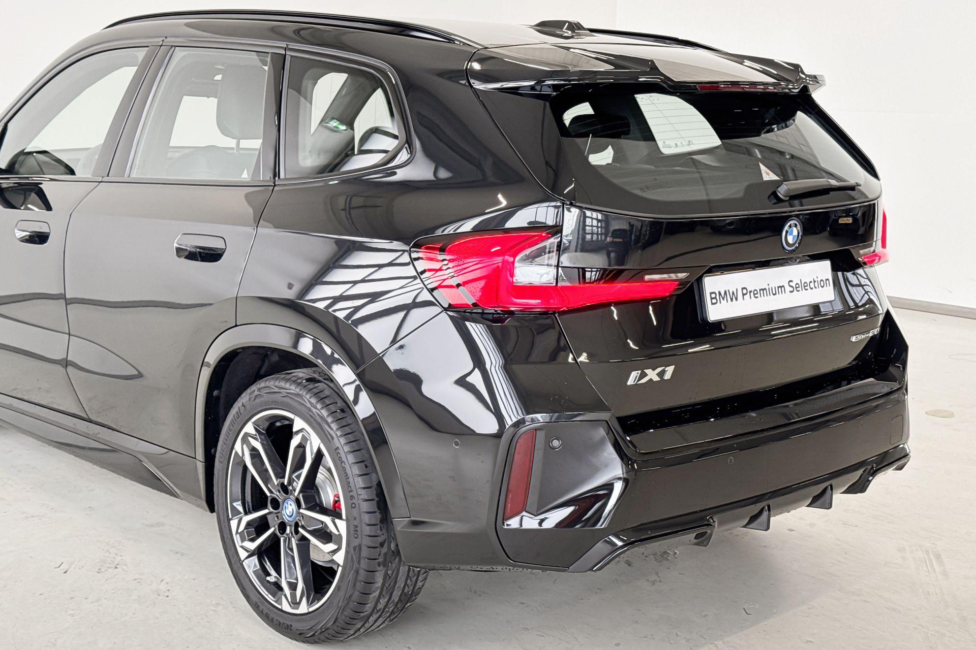 Foto van BMW Ix1 Edrive20