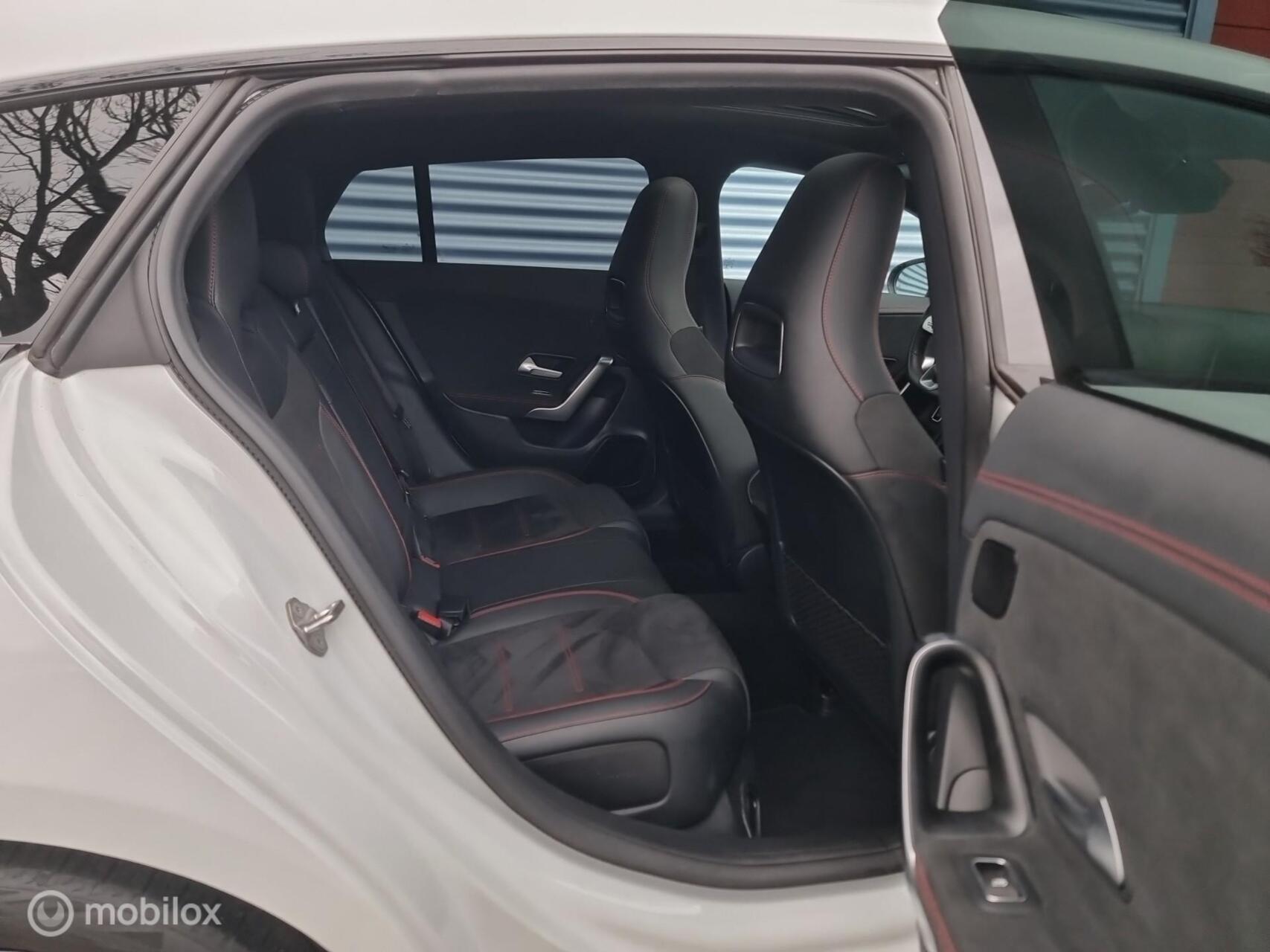 Foto van Mercedes-Benz Cla
