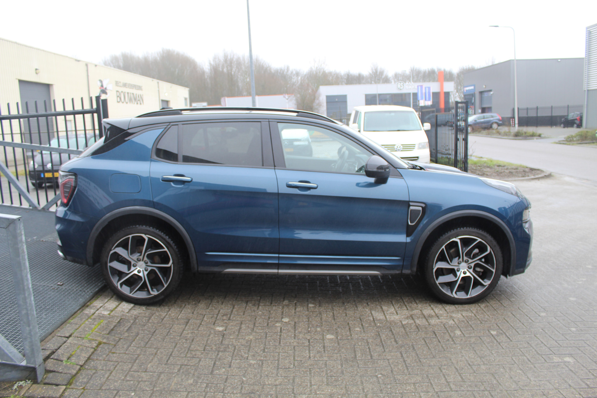 Foto van LYNK & Co 01