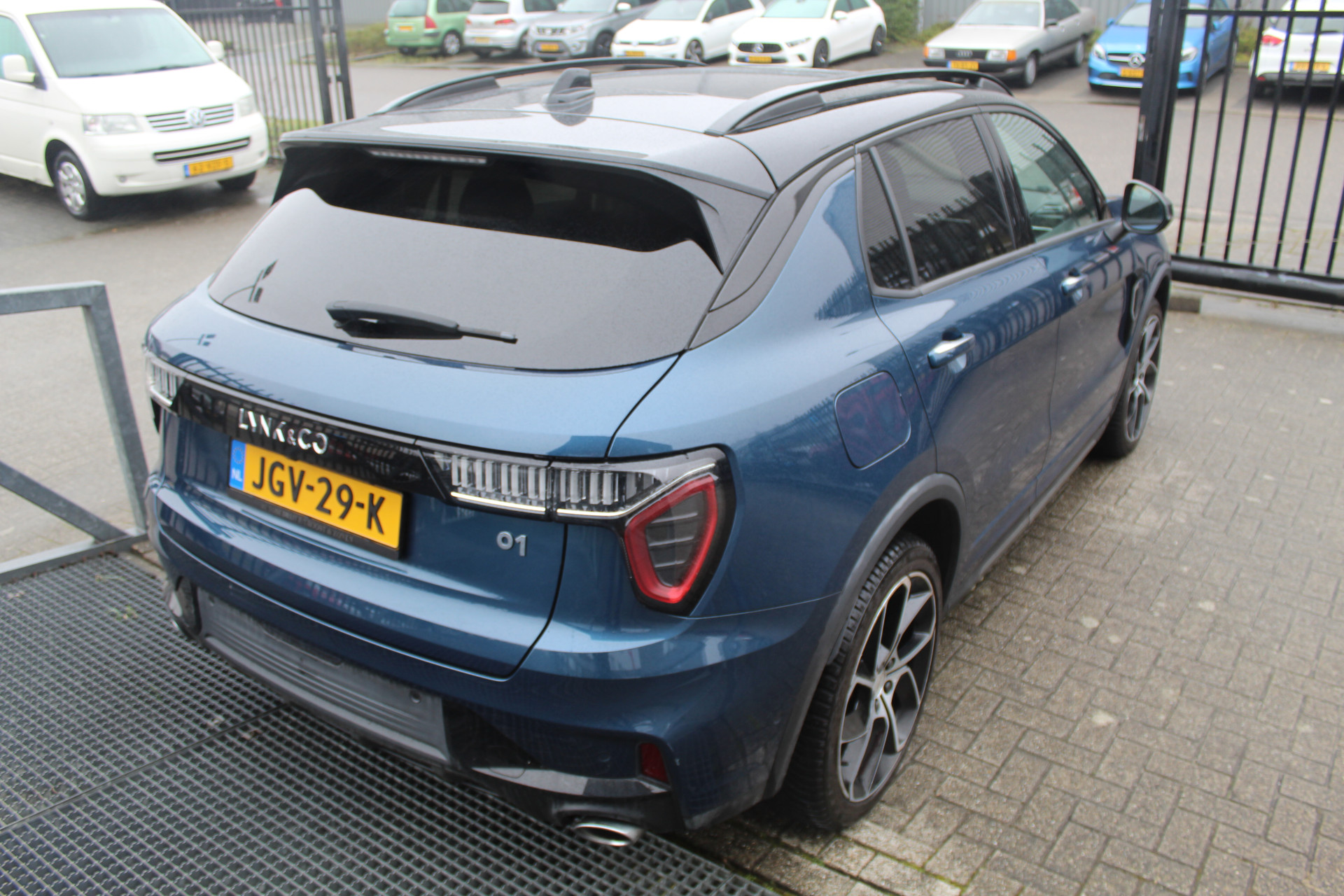 Foto van LYNK & Co 01