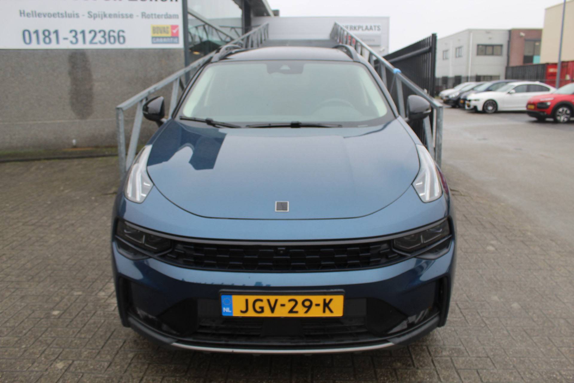 Foto van LYNK & Co 01