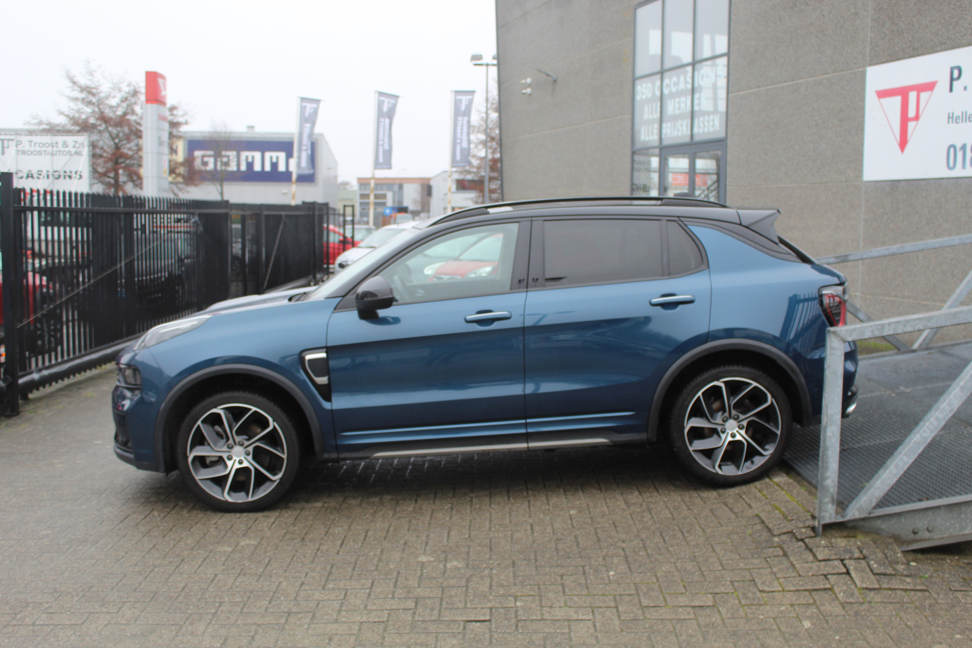 Foto van LYNK & Co 01