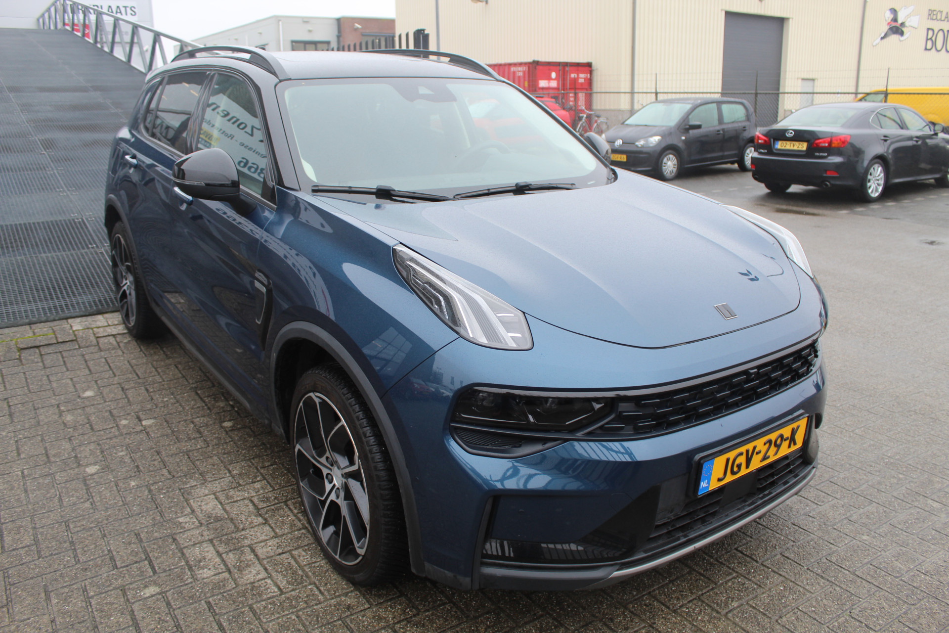 Foto van LYNK & Co 01