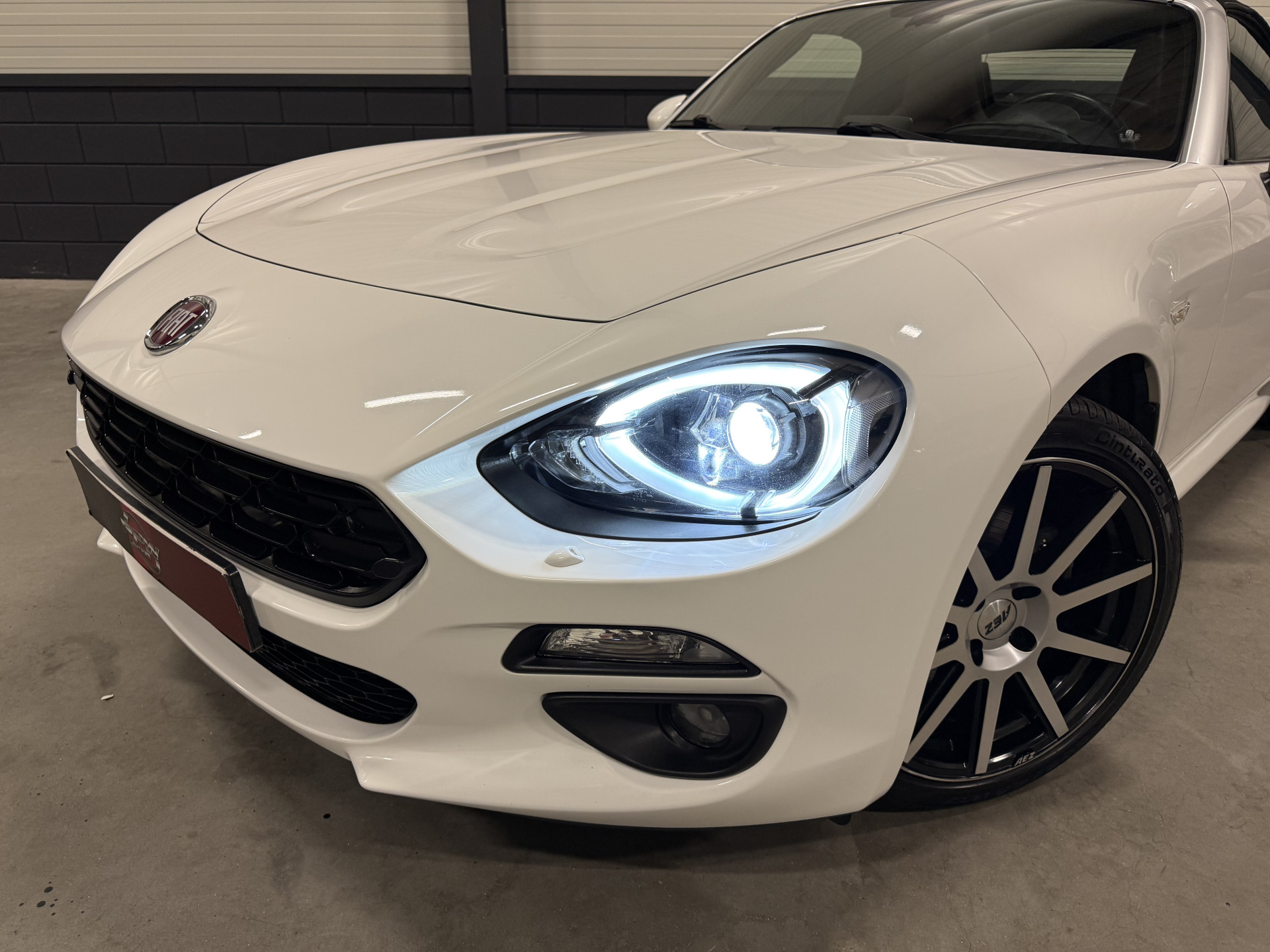 Foto van Fiat 124 Spider