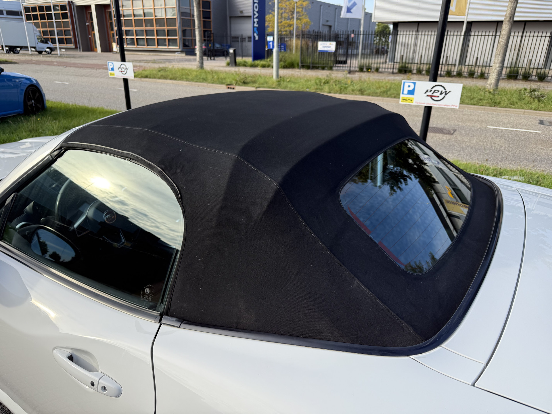 Foto van Fiat 124 Spider