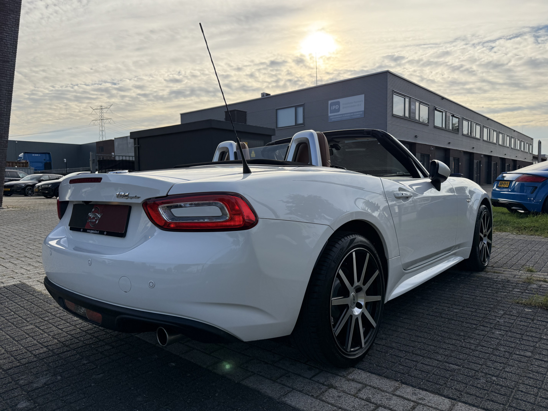 Foto van Fiat 124 Spider