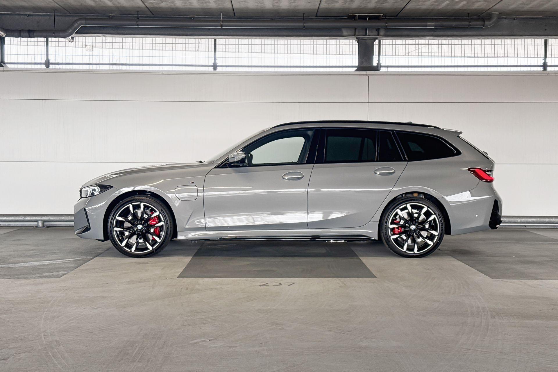 Foto van BMW 330e