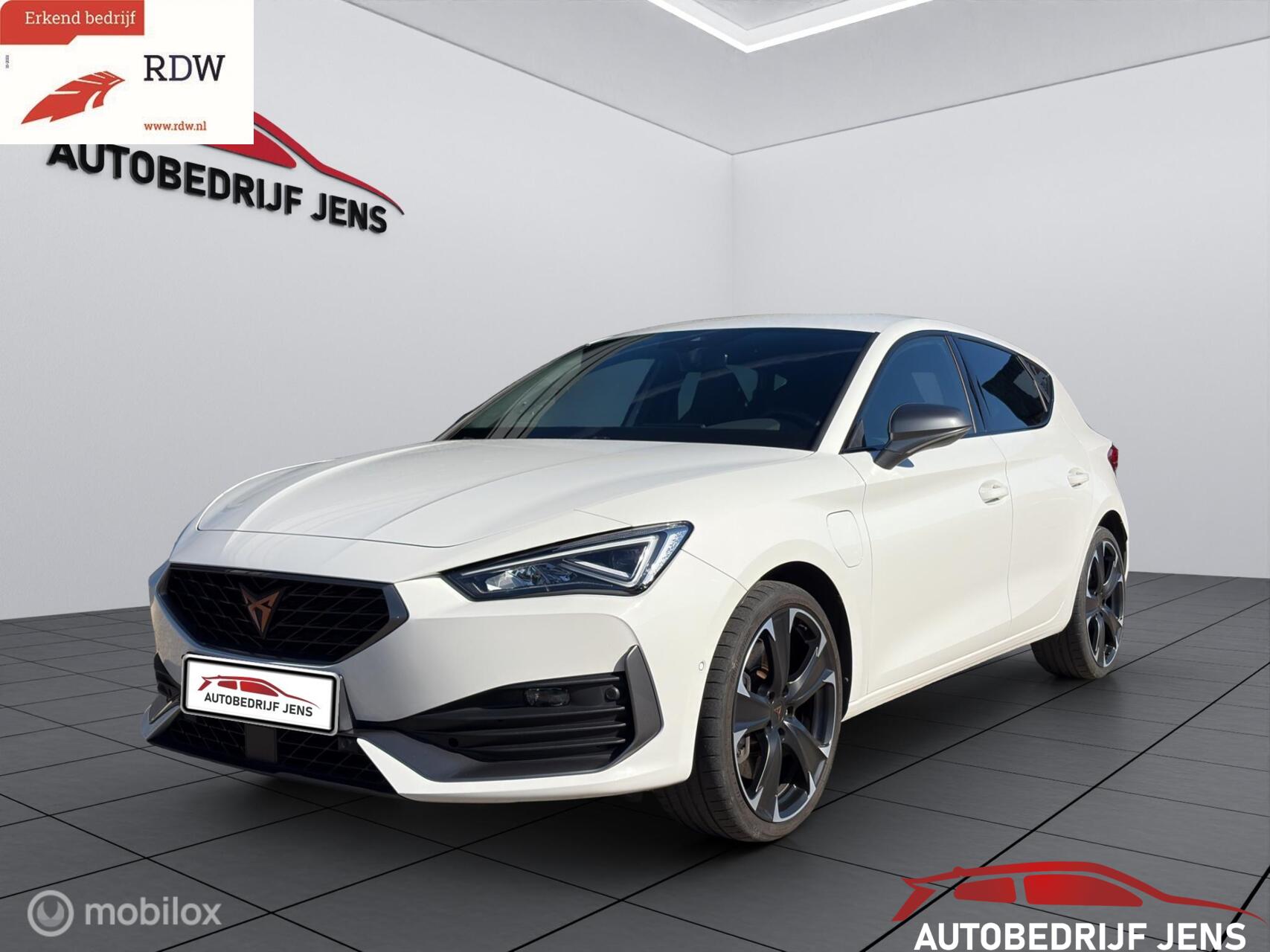 Cupra Leon 1.4 e-Hybrid VZ 245PK|PDC|NAVI|APPLE CARPLAY 2021 - voorkant