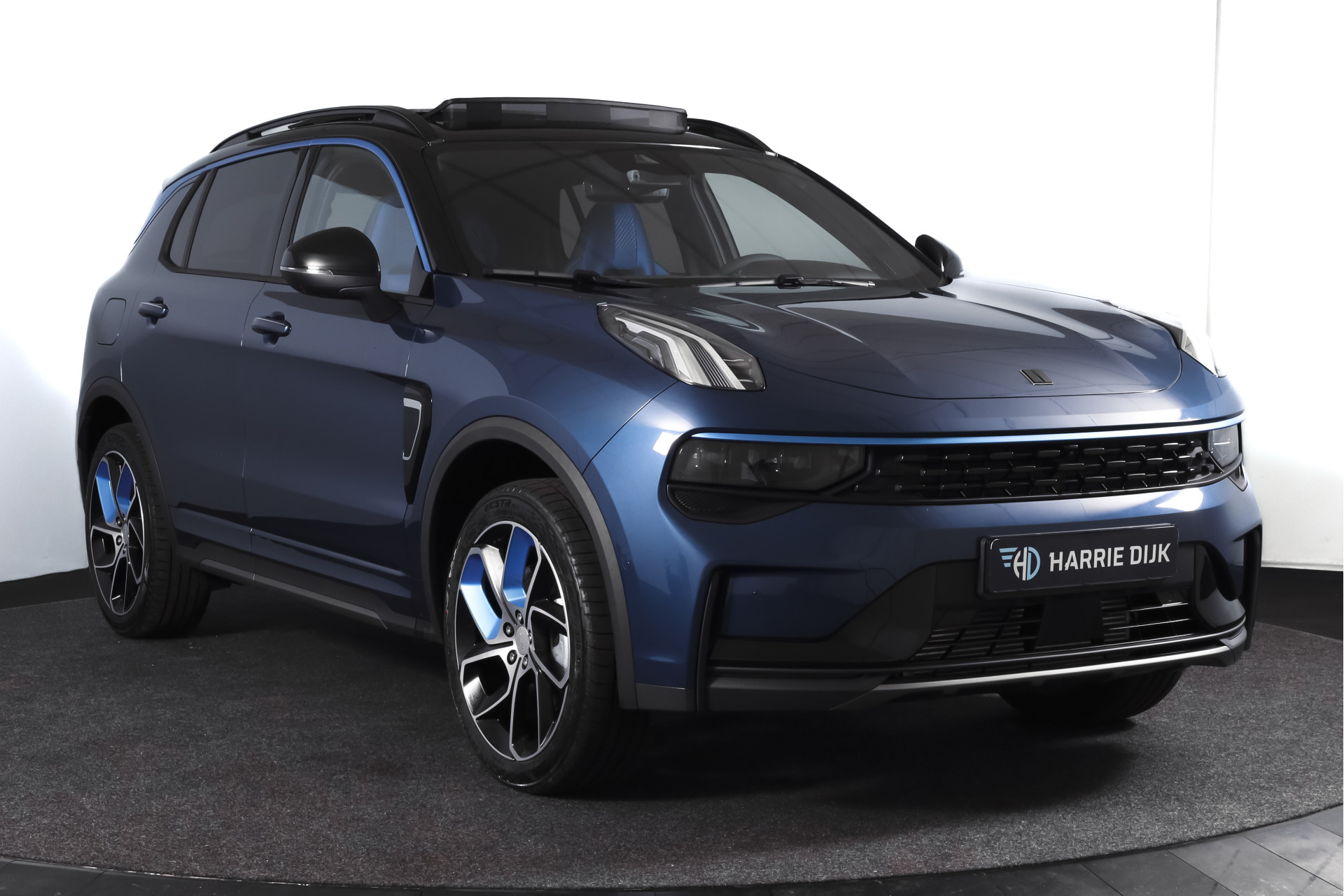 Foto van Lynk&co LYNK & Co 01