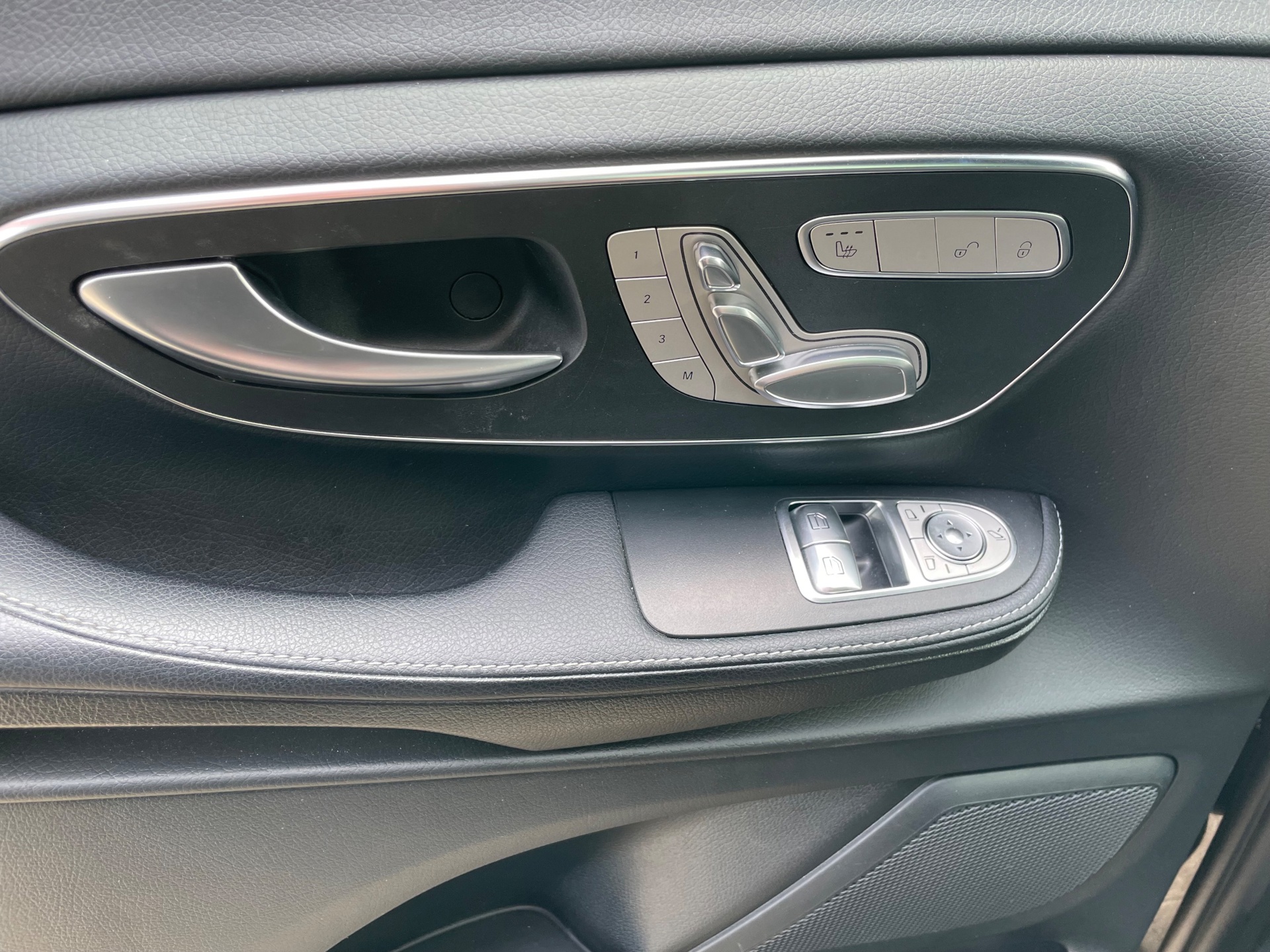 Foto van Mercedes-Benz V-klasse