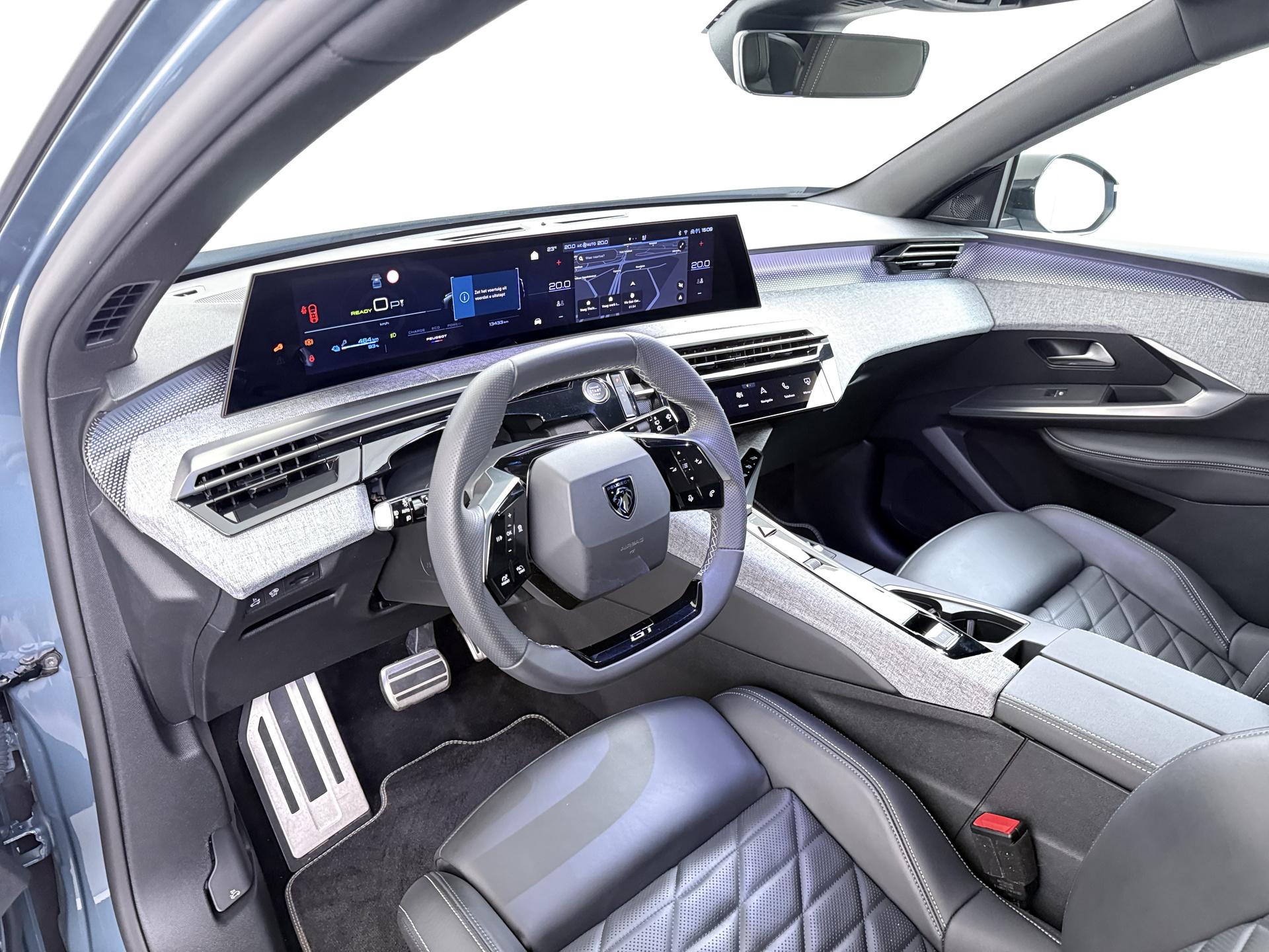 Foto van Peugeot E-5008
