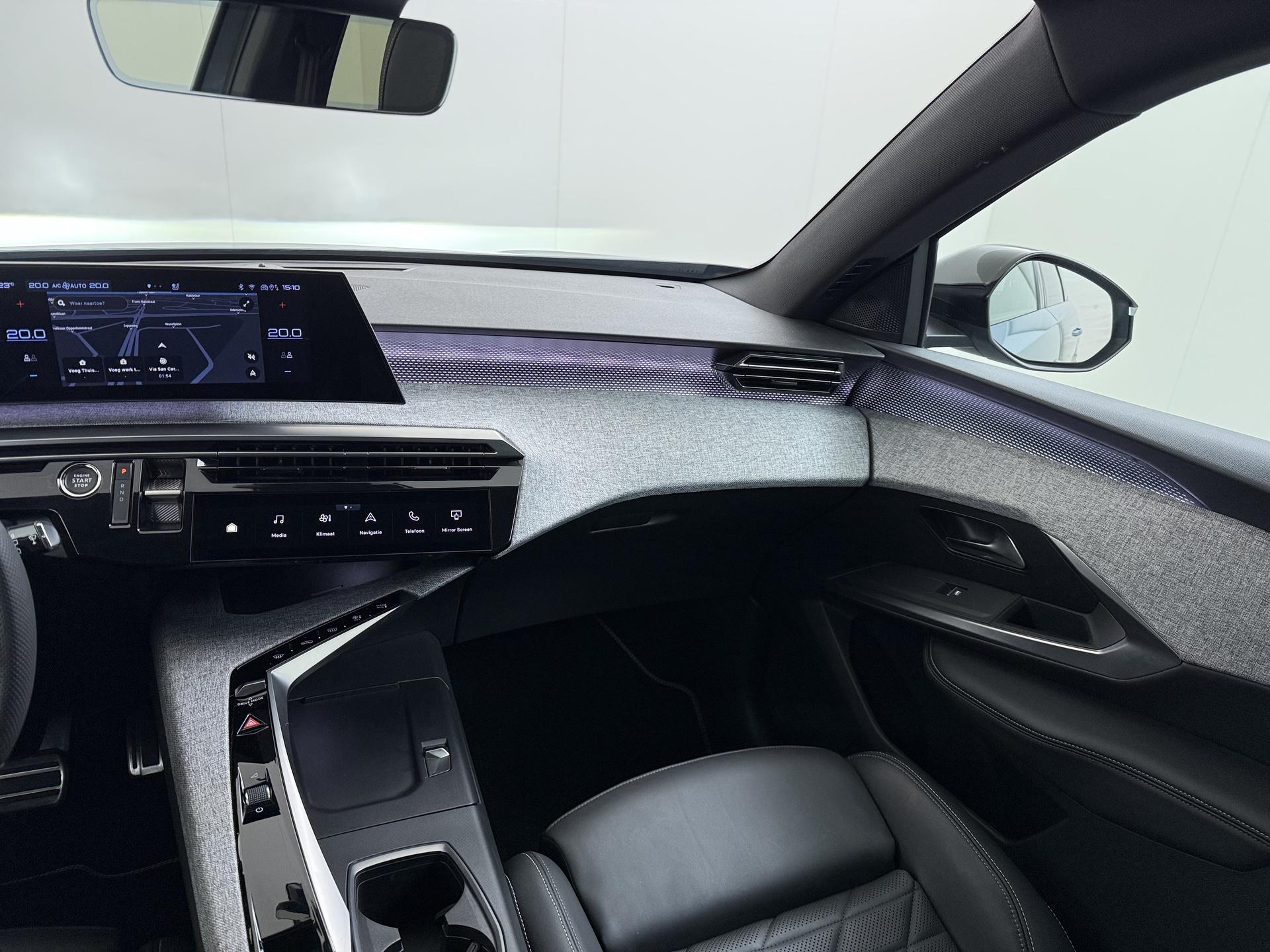 Foto van Peugeot E-5008