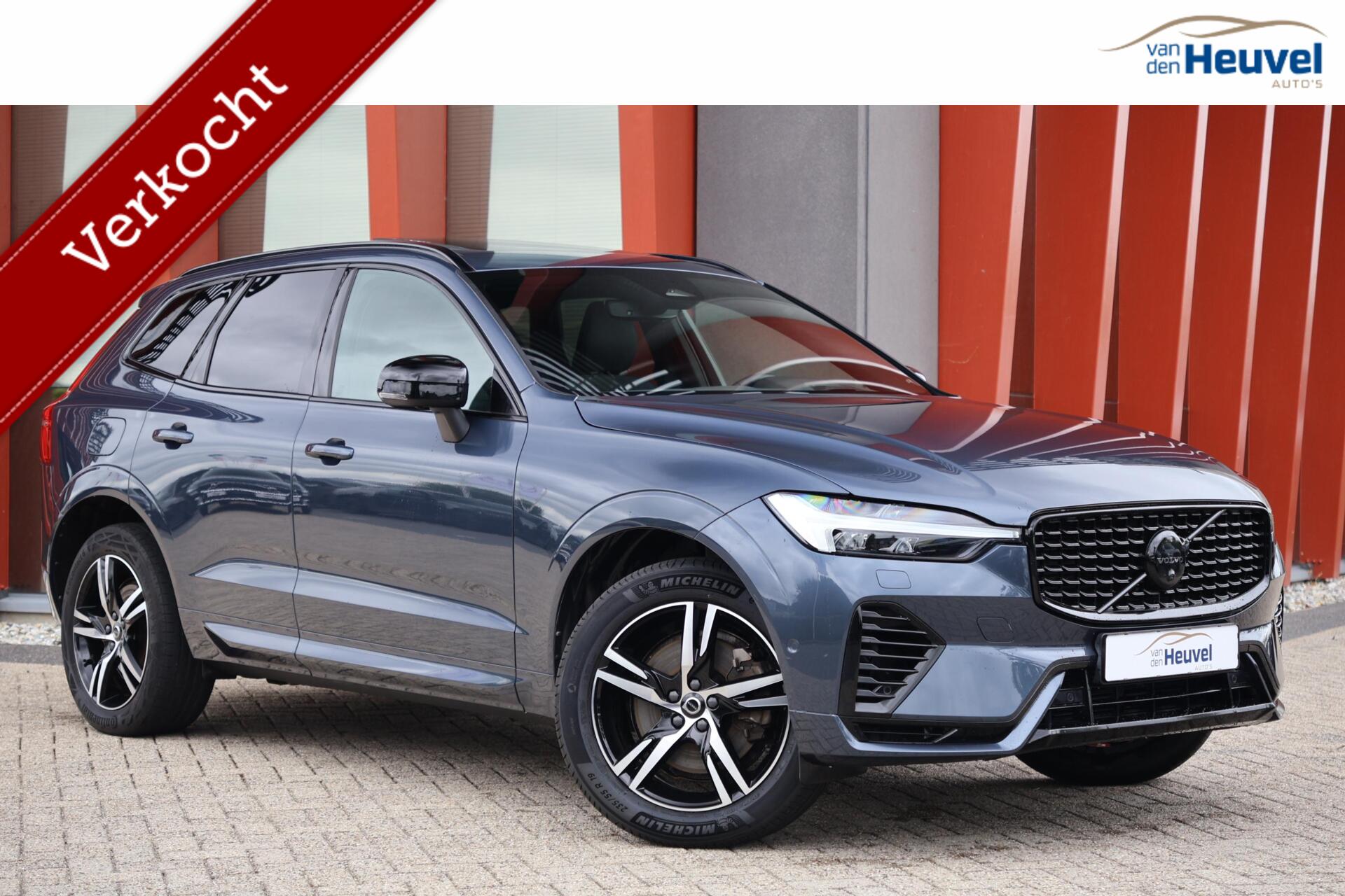 Volvo Xc60 T6 Recharge AWD R-Design | Longe Range | Trekhaak |  360° Camera | HUD | Panoramadak | H/K | Keyless | Glossy Black 2022 - voorkant
