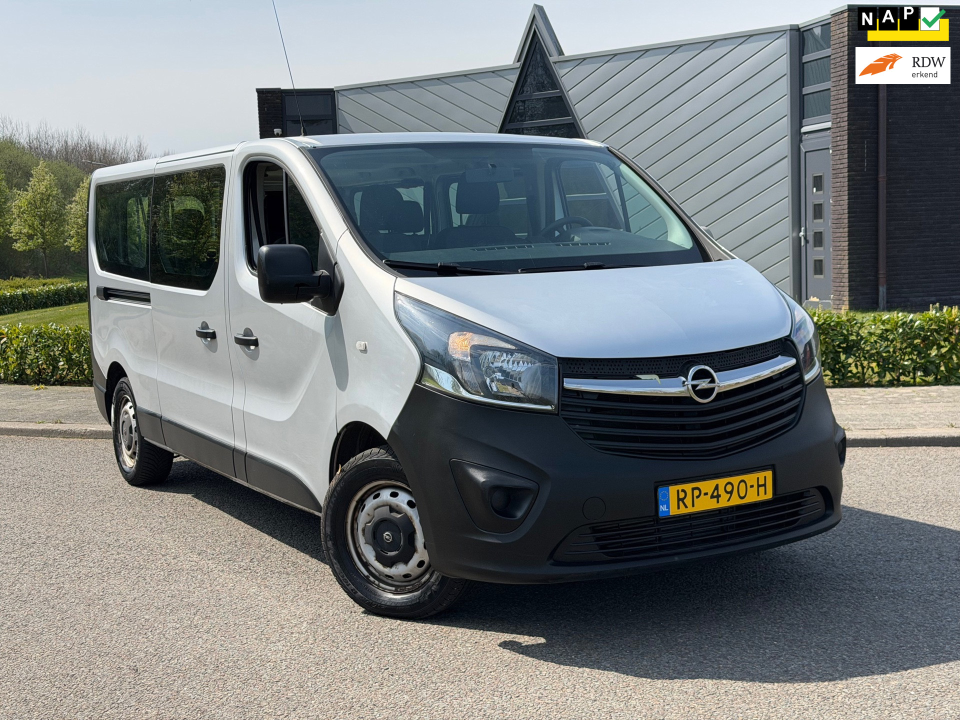 Foto van OPEL VIVARO-B