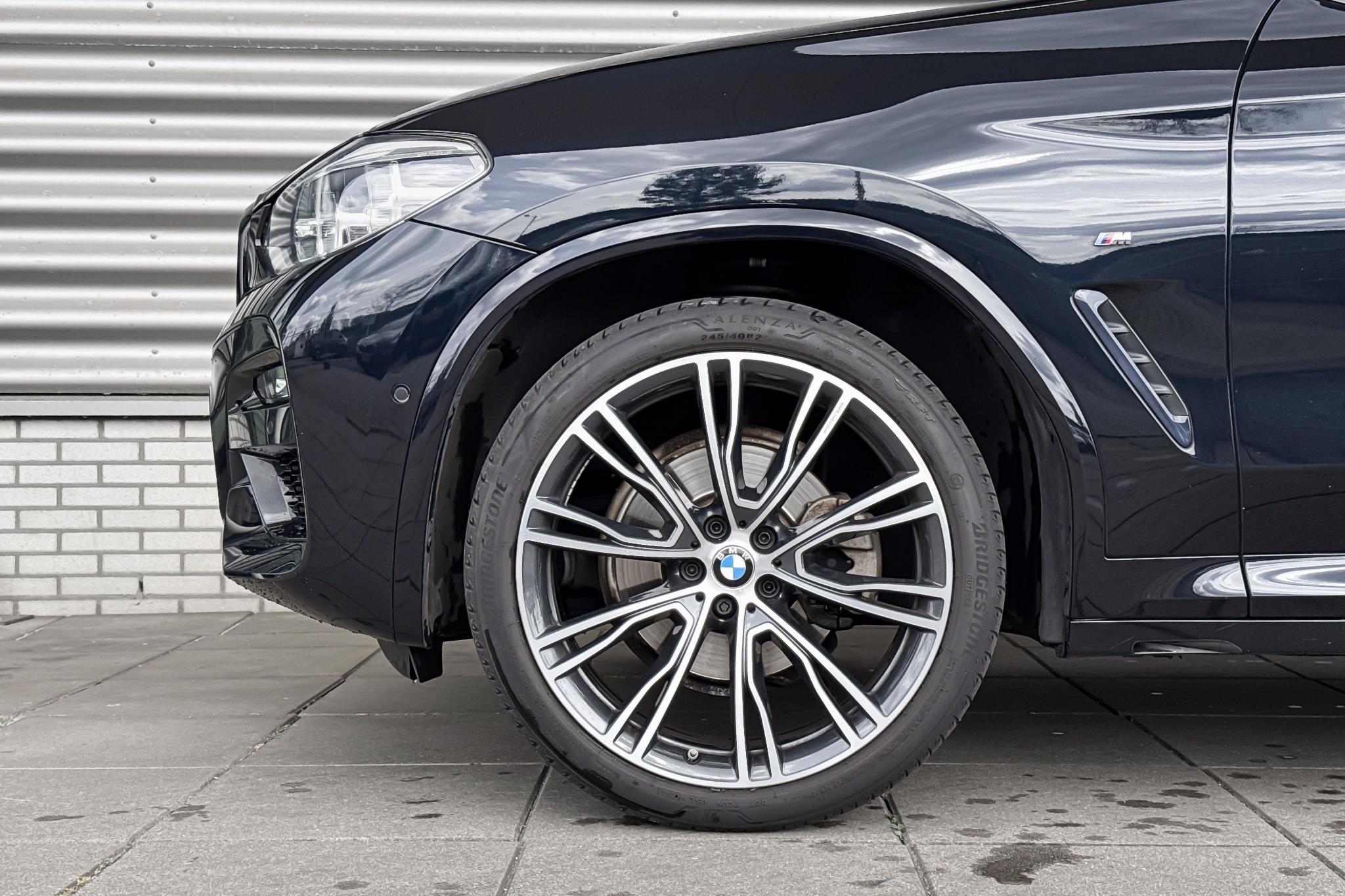 Foto van BMW X3 Xdrive20i